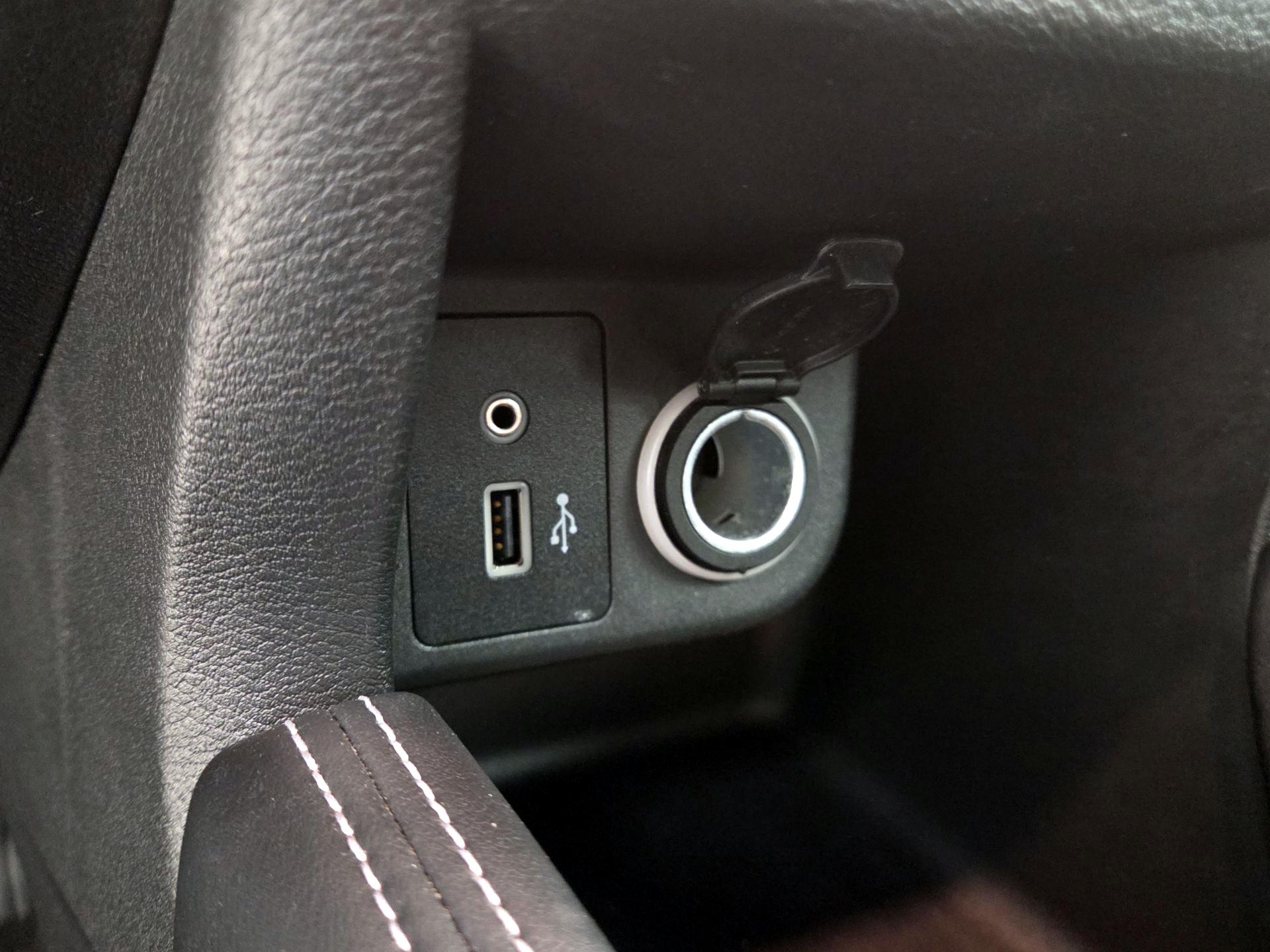 Thumbnail: 2019 Nissan Kicks - 17