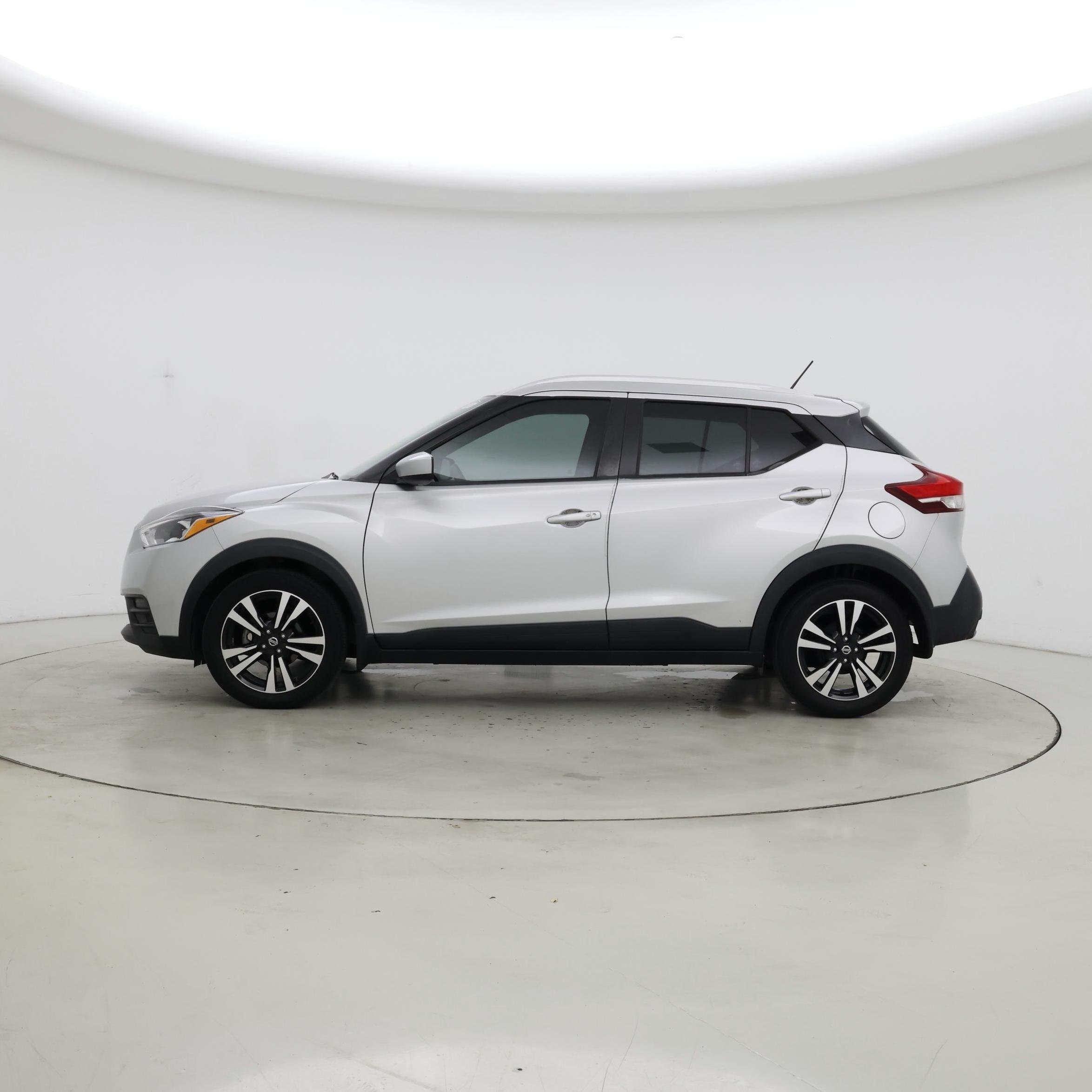 Thumbnail: 2019 Nissan Kicks - 3