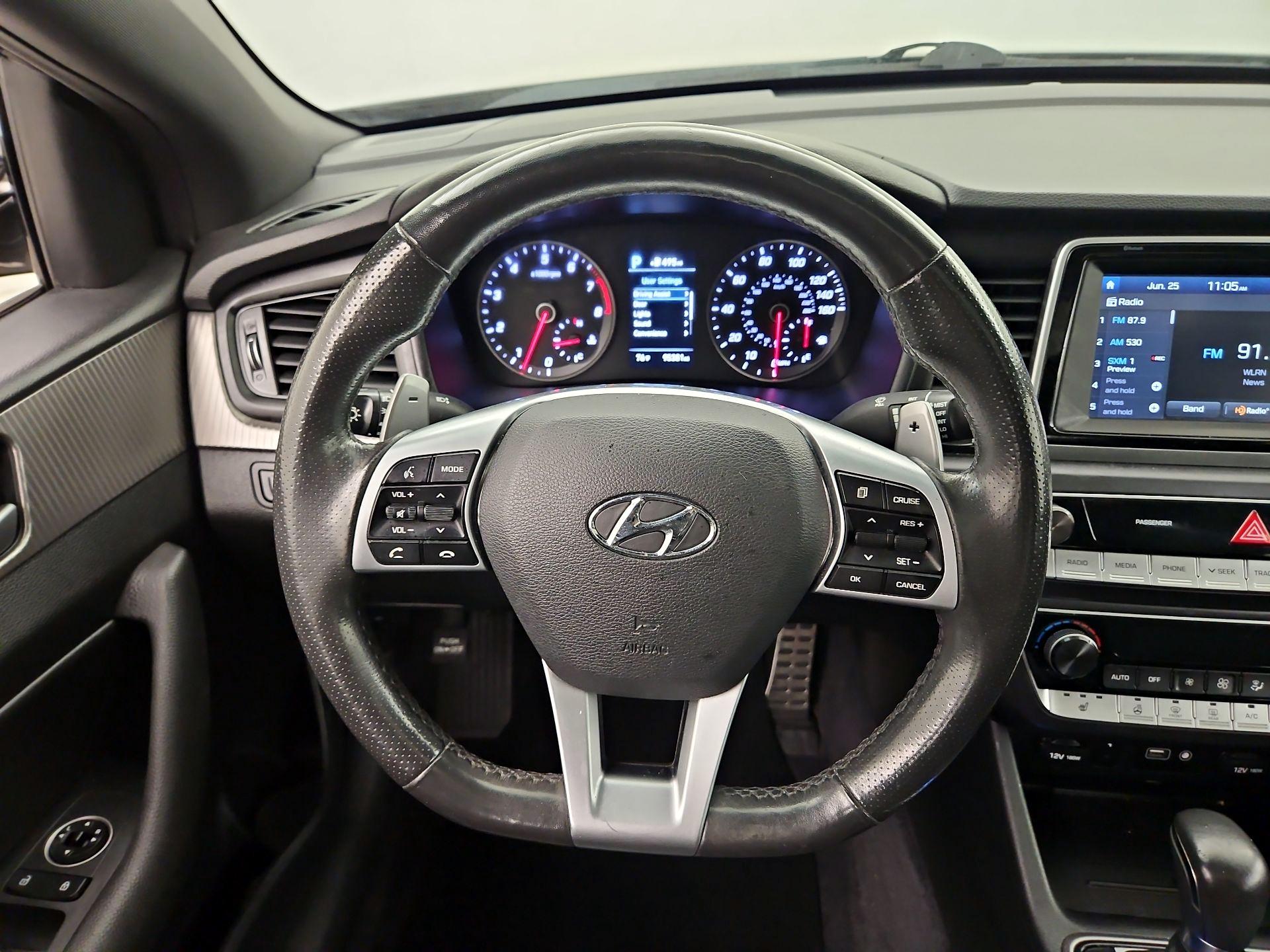 Thumbnail: 2019 Hyundai Sonata - 10