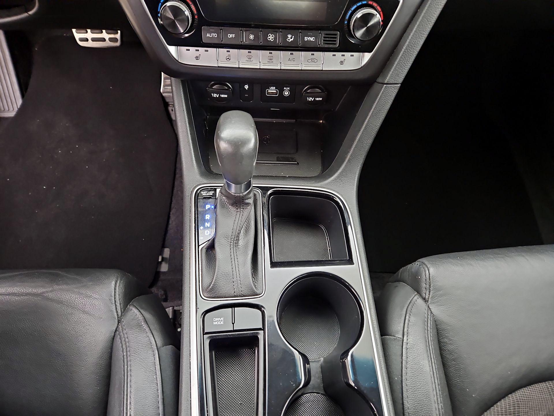 Thumbnail: 2019 Hyundai Sonata - 17