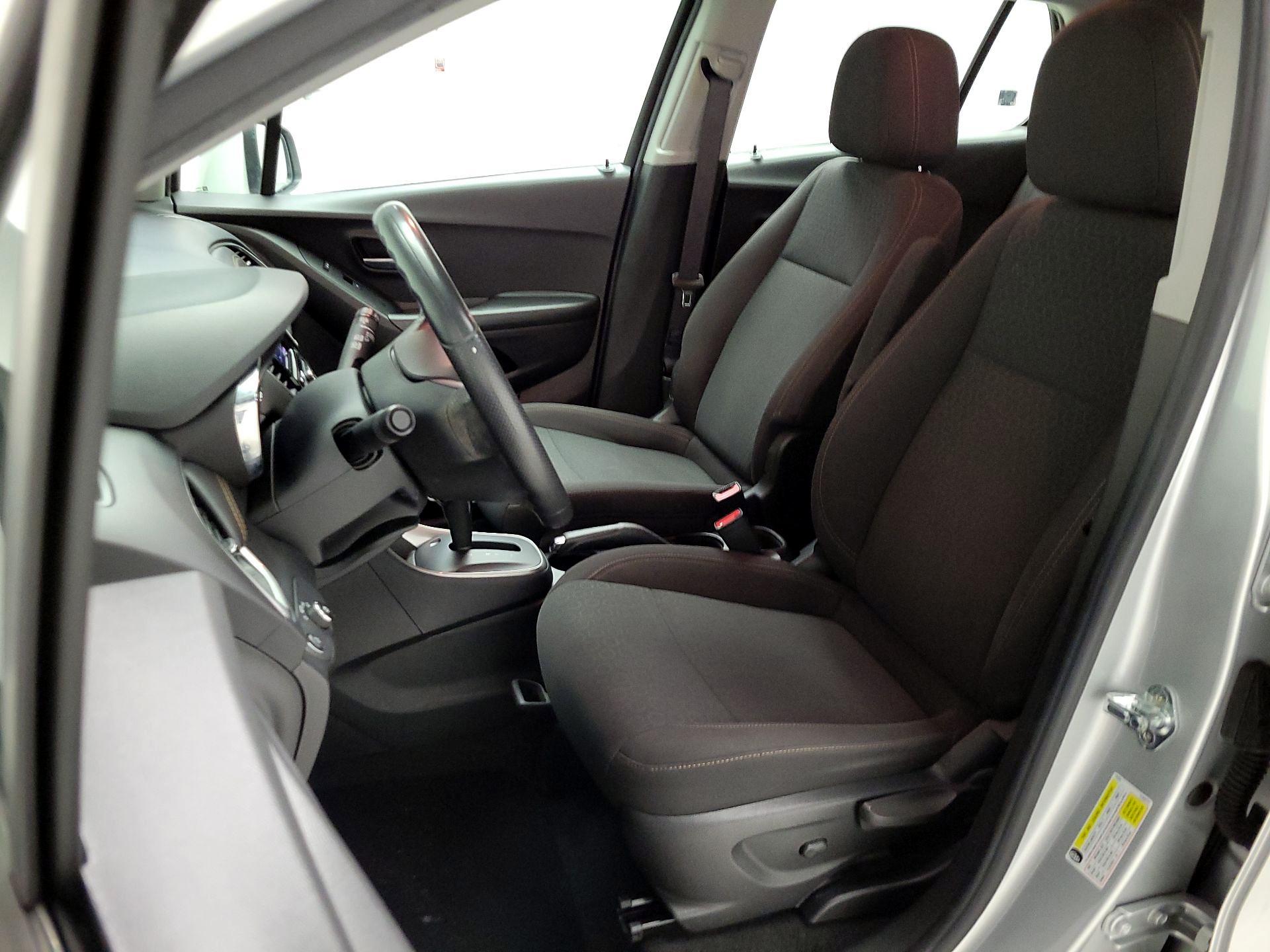 Thumbnail: 2021 Chevrolet Trax - 11