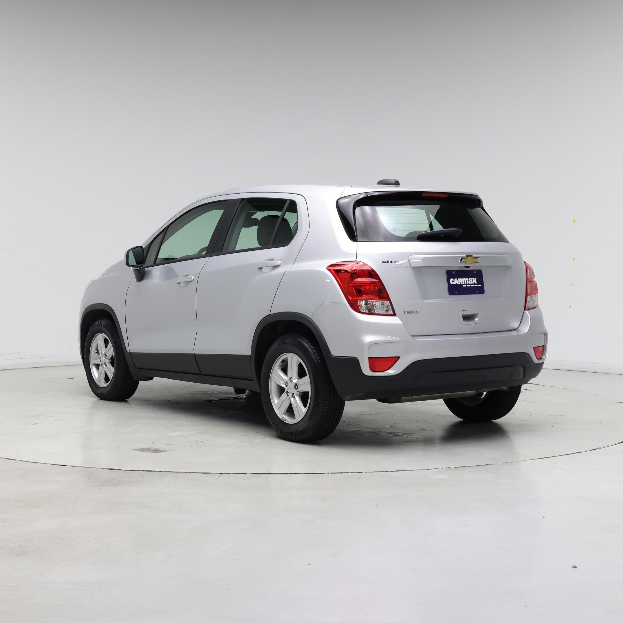 Thumbnail: 2021 Chevrolet Trax - 2