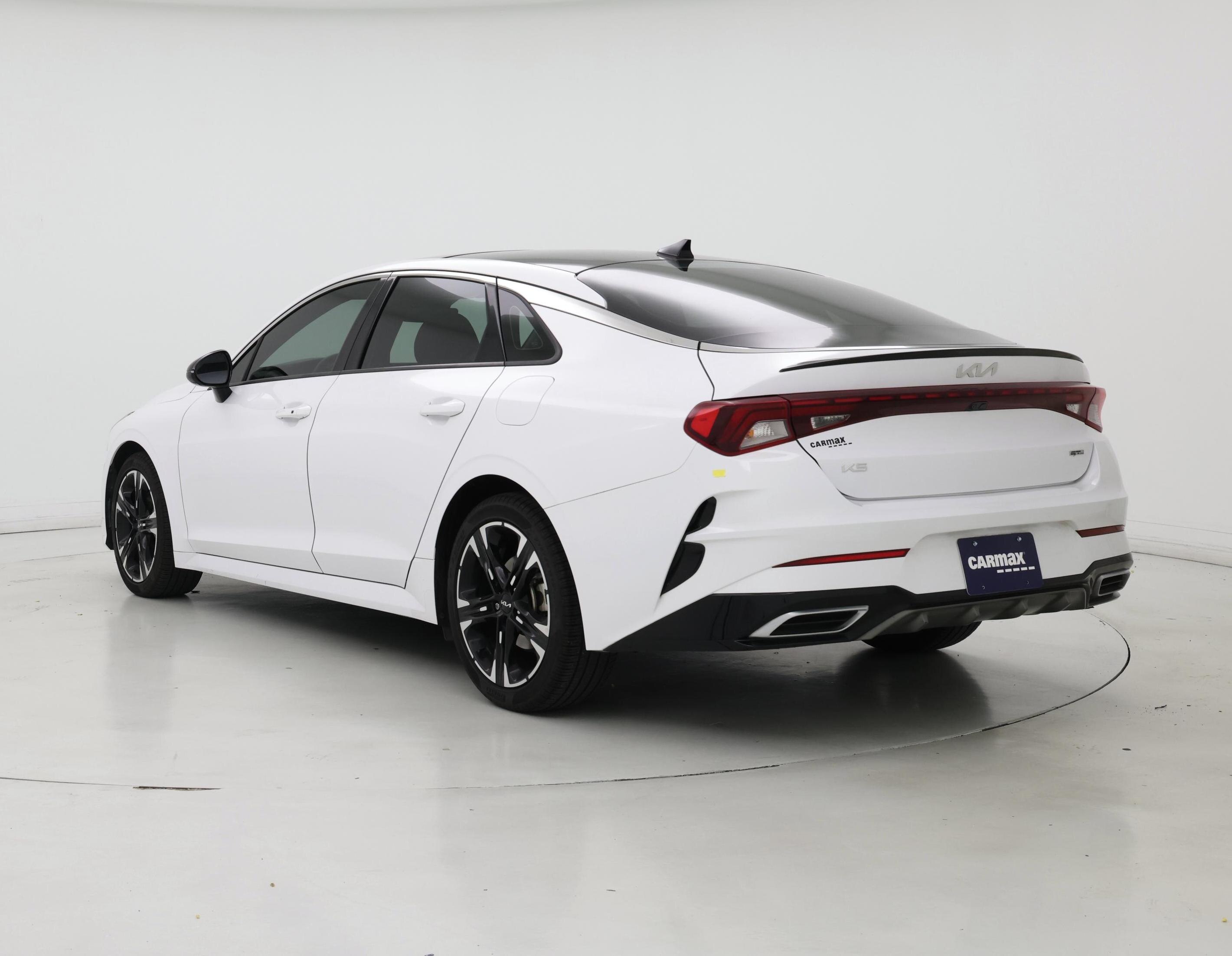 Thumbnail: 2023 Kia K5 - 2