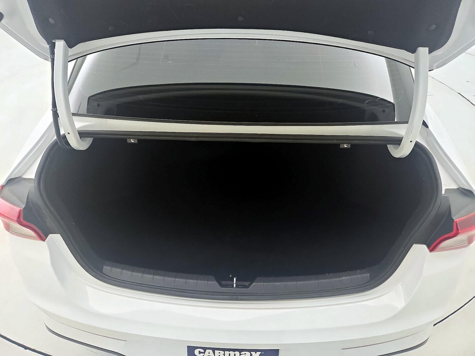 2023 Kia K5 GT-Line - Photo 23
