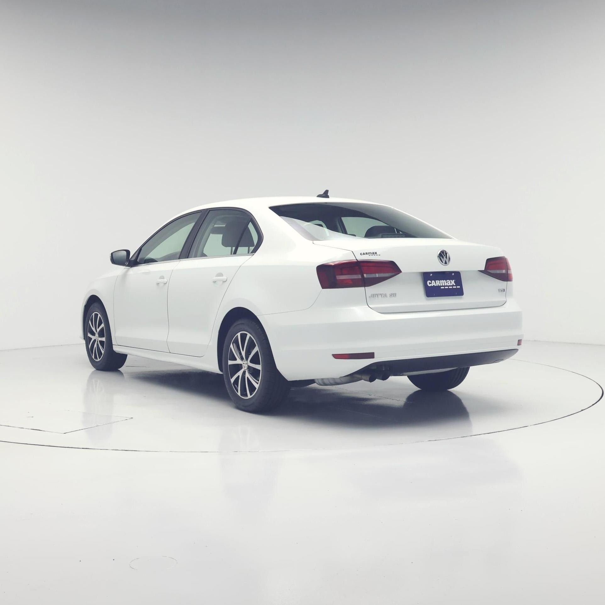 Thumbnail: 2017 Volkswagen Jetta - 2