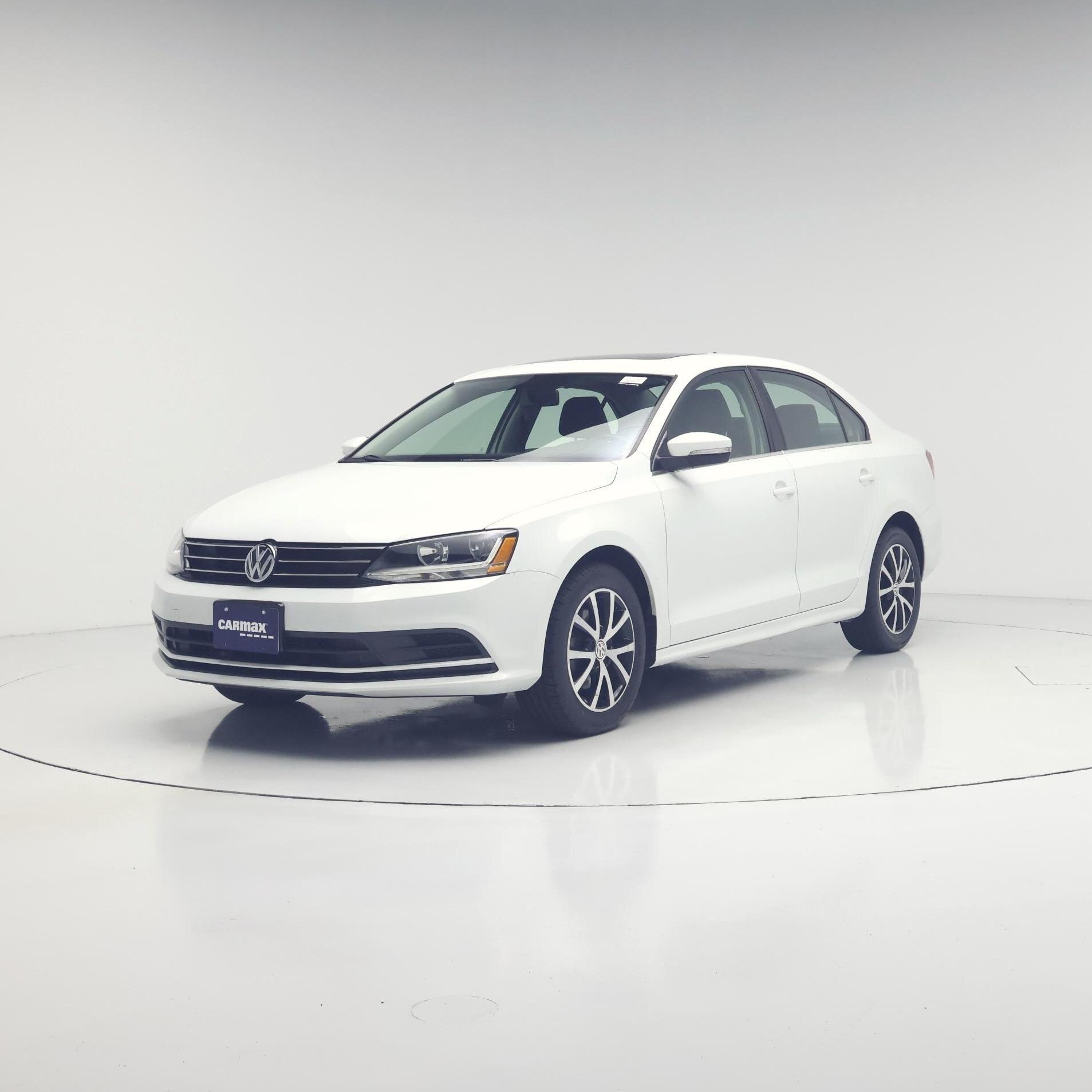 Thumbnail: 2017 Volkswagen Jetta - 4