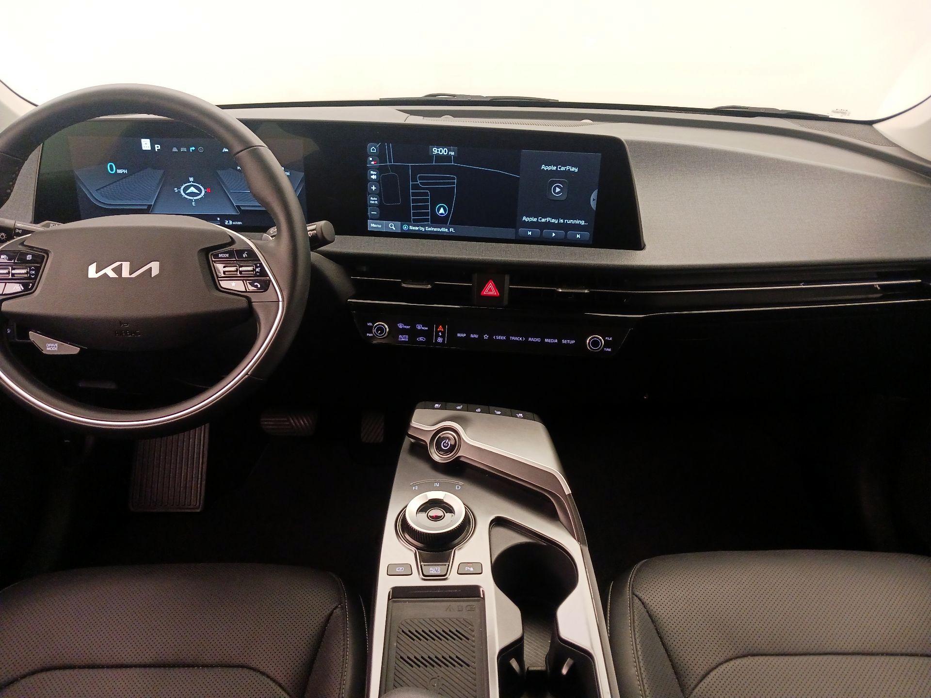 Thumbnail: 2022 Kia EV6 - 9