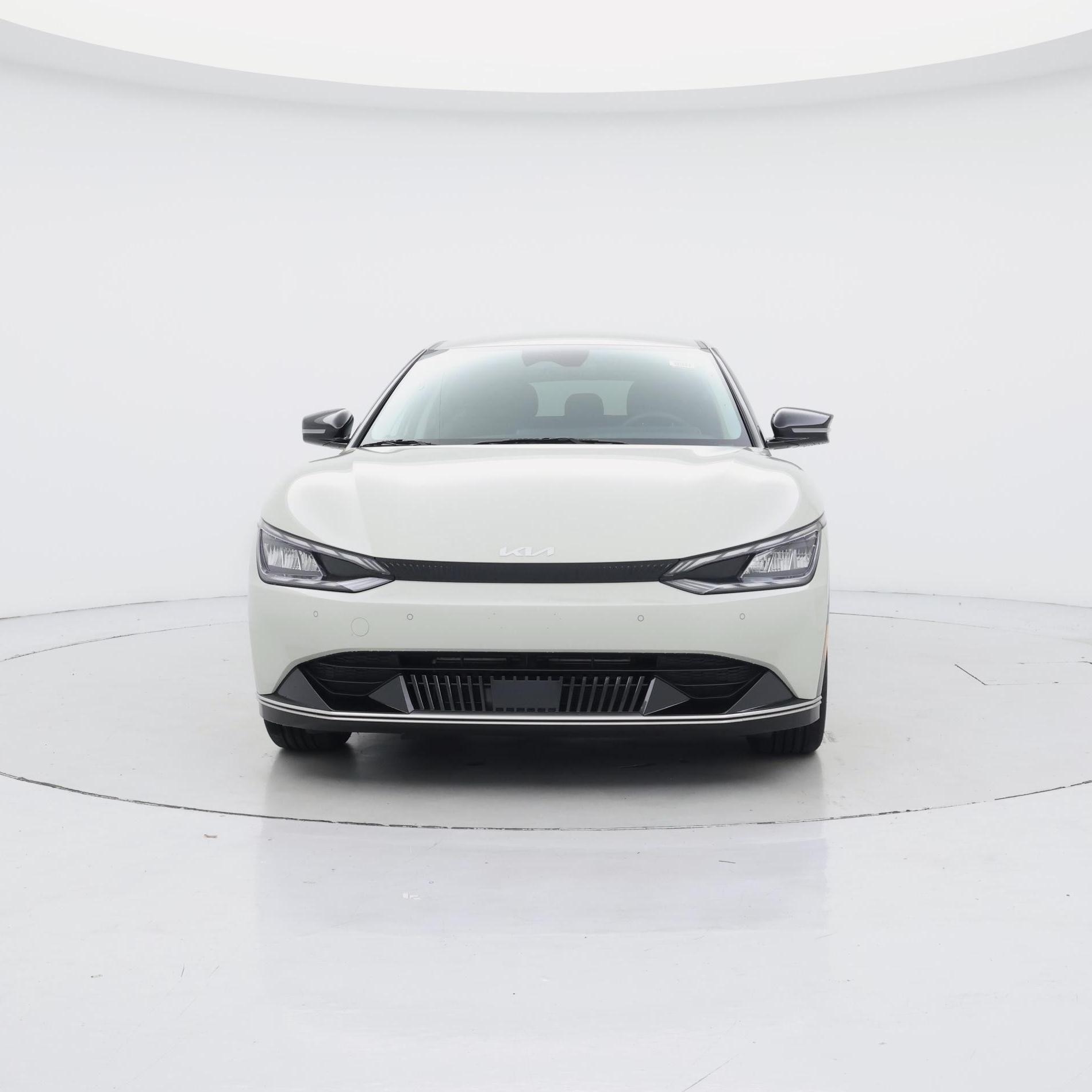 Thumbnail: 2022 Kia EV6 - 5