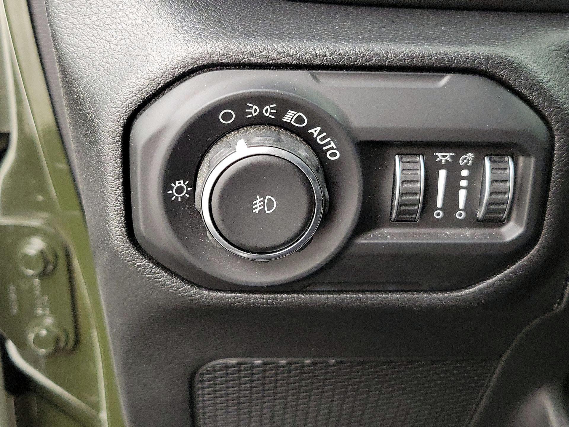 Thumbnail: 2021 Jeep Wrangler - 13