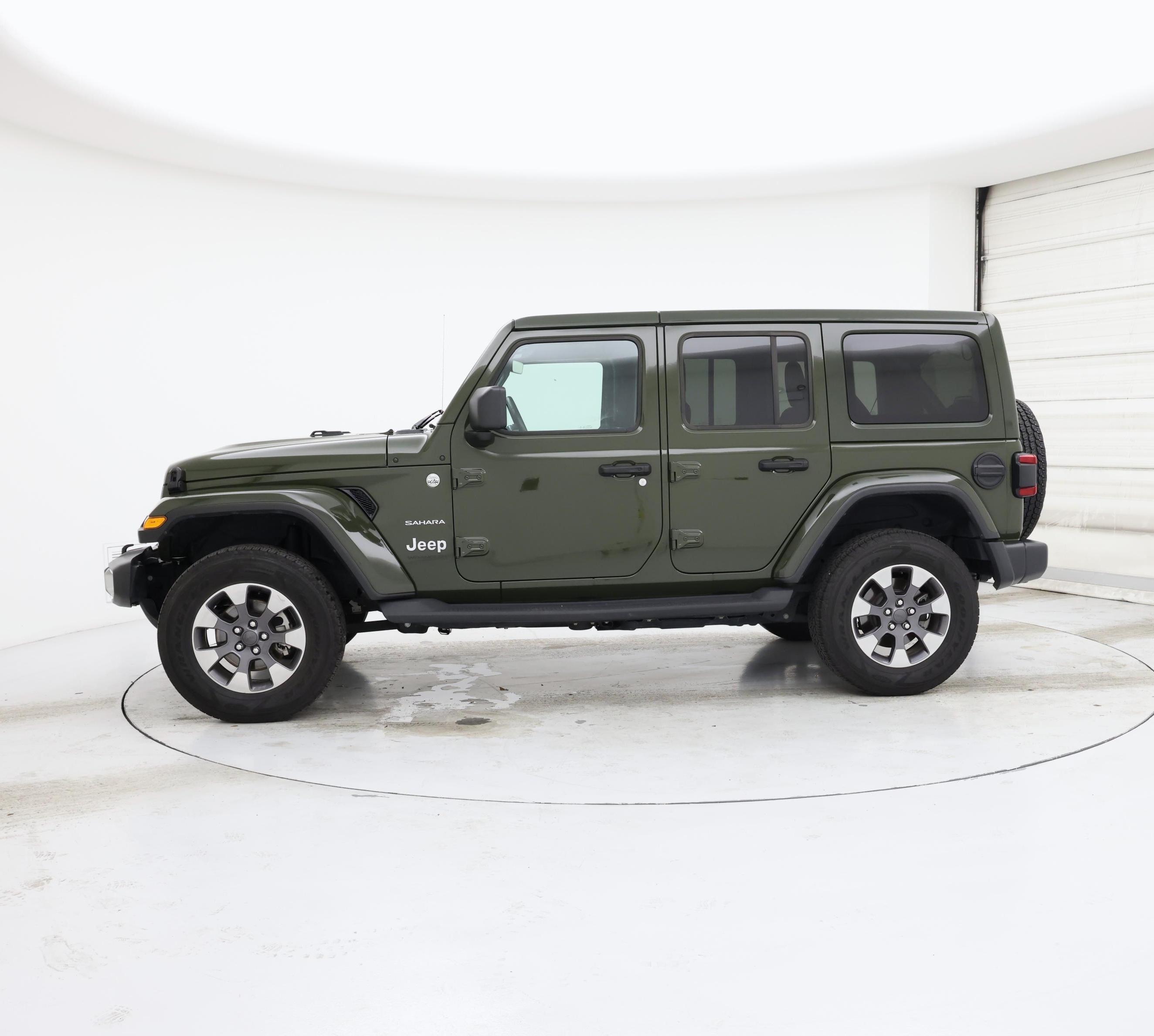 Thumbnail: 2021 Jeep Wrangler - 3