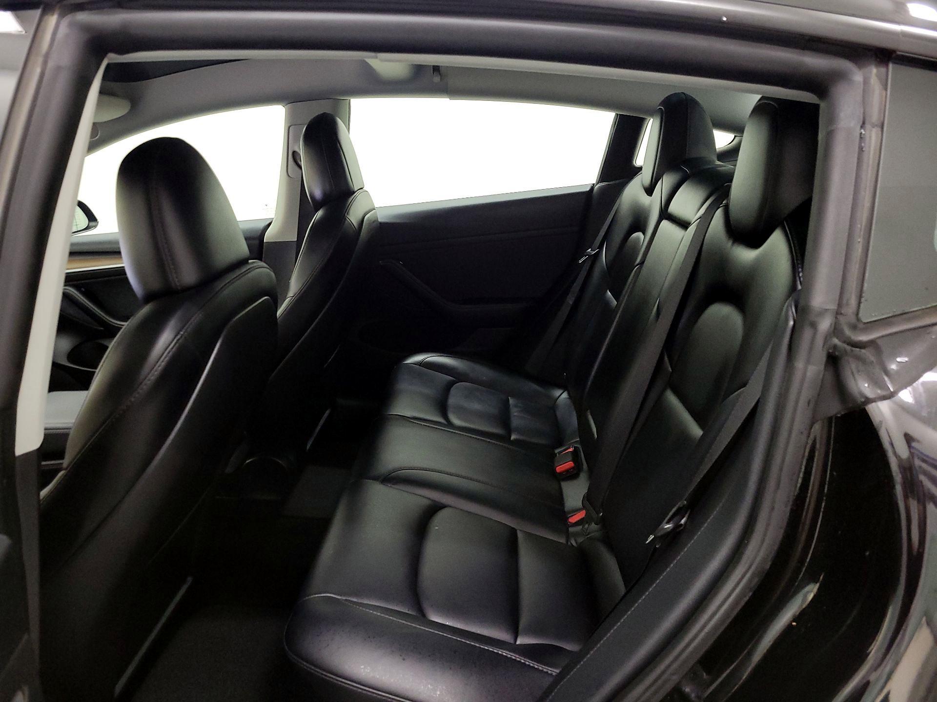Thumbnail: 2021 Tesla Model 3 - 19