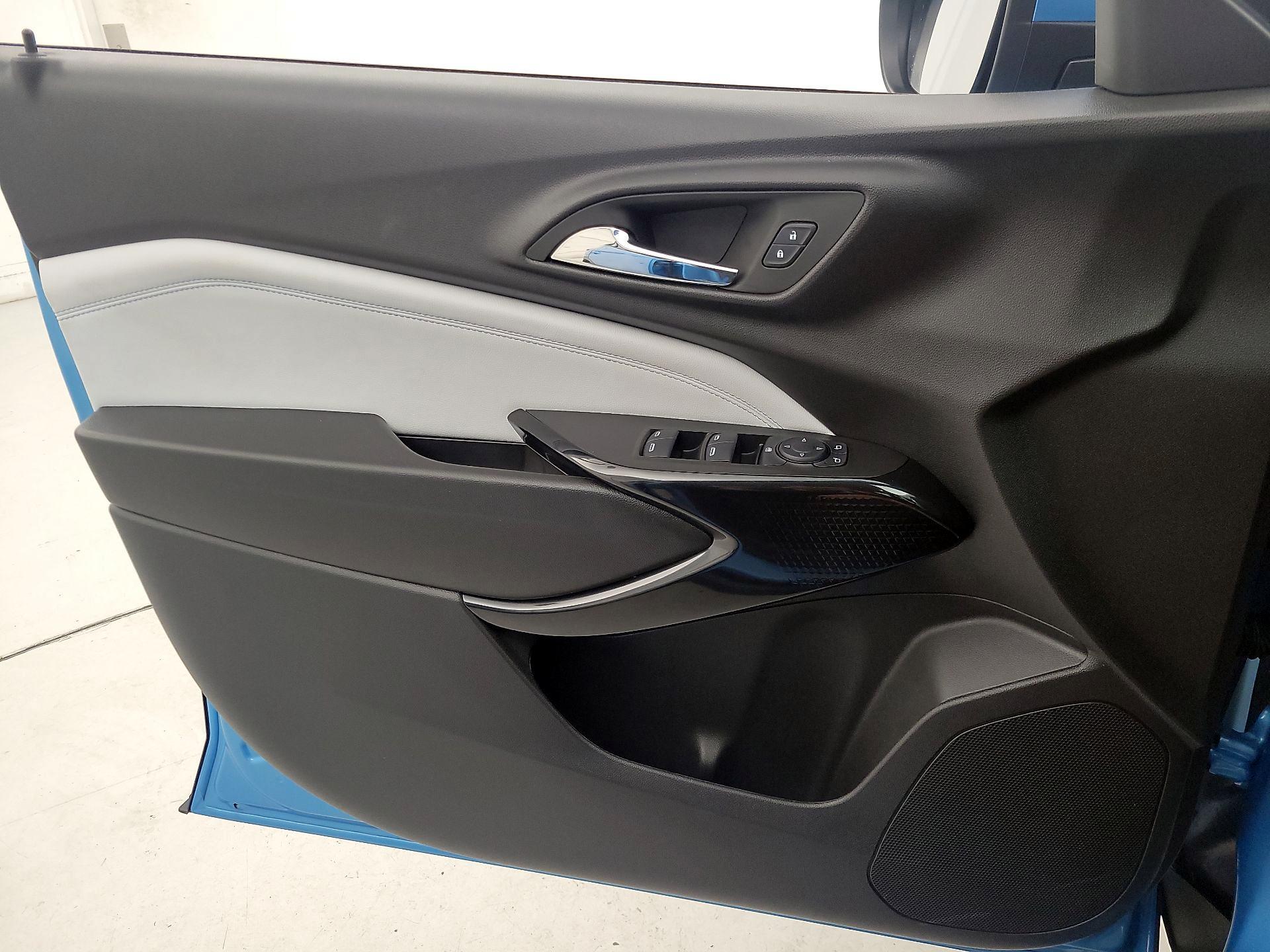Thumbnail: 2025 Chevrolet Trax - 12