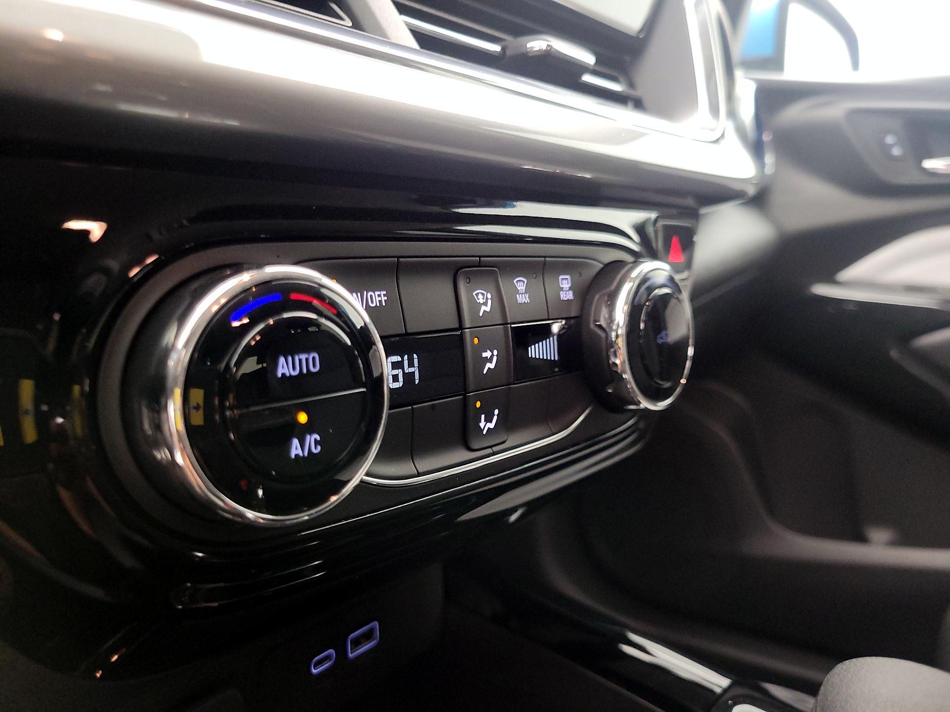 Thumbnail: 2025 Chevrolet Trax - 16