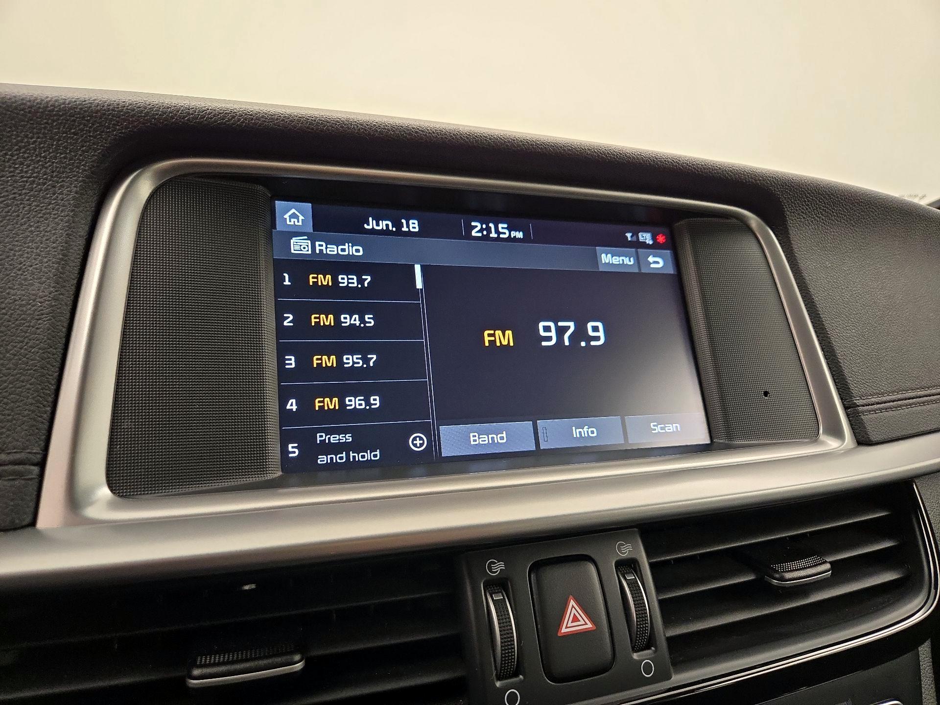 Thumbnail: 2019 Kia Optima - 15