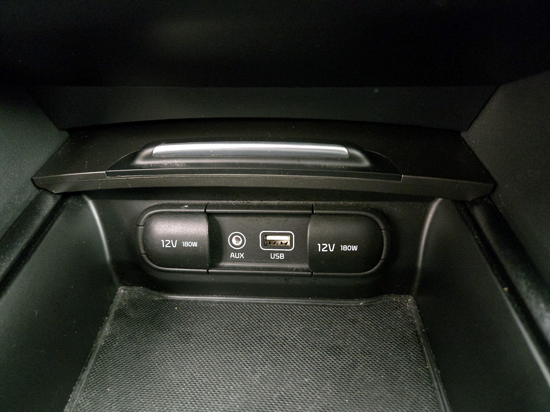 Thumbnail: 2019 Kia Optima - 18