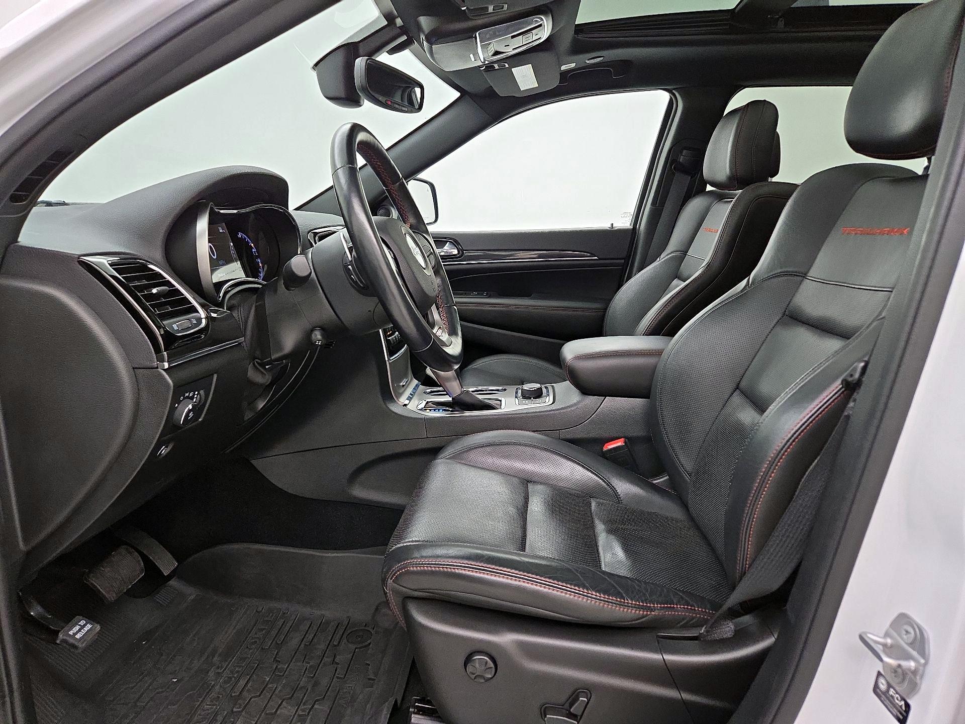 Thumbnail: 2021 Jeep Grand Cherokee - 11