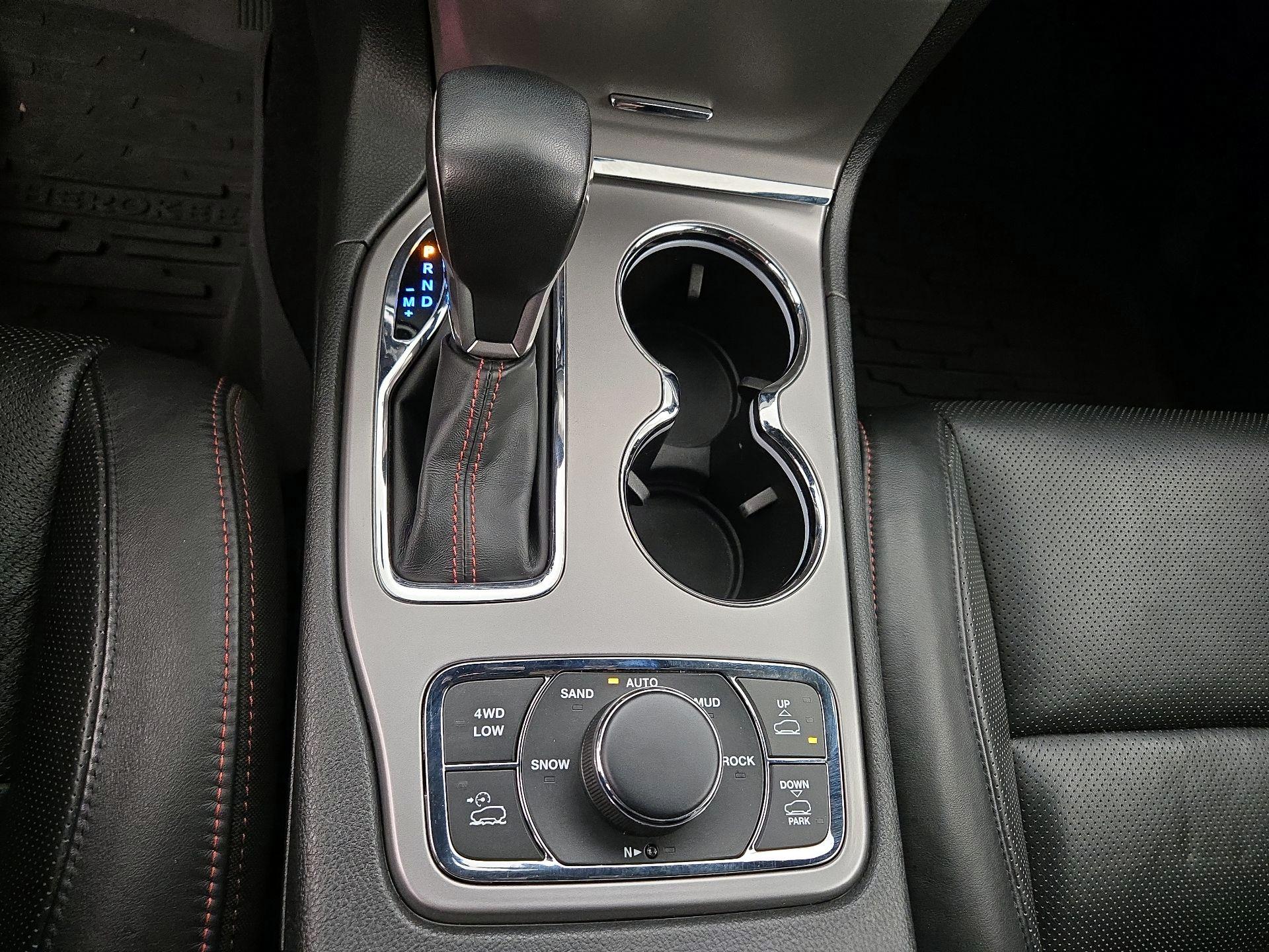 Thumbnail: 2021 Jeep Grand Cherokee - 18