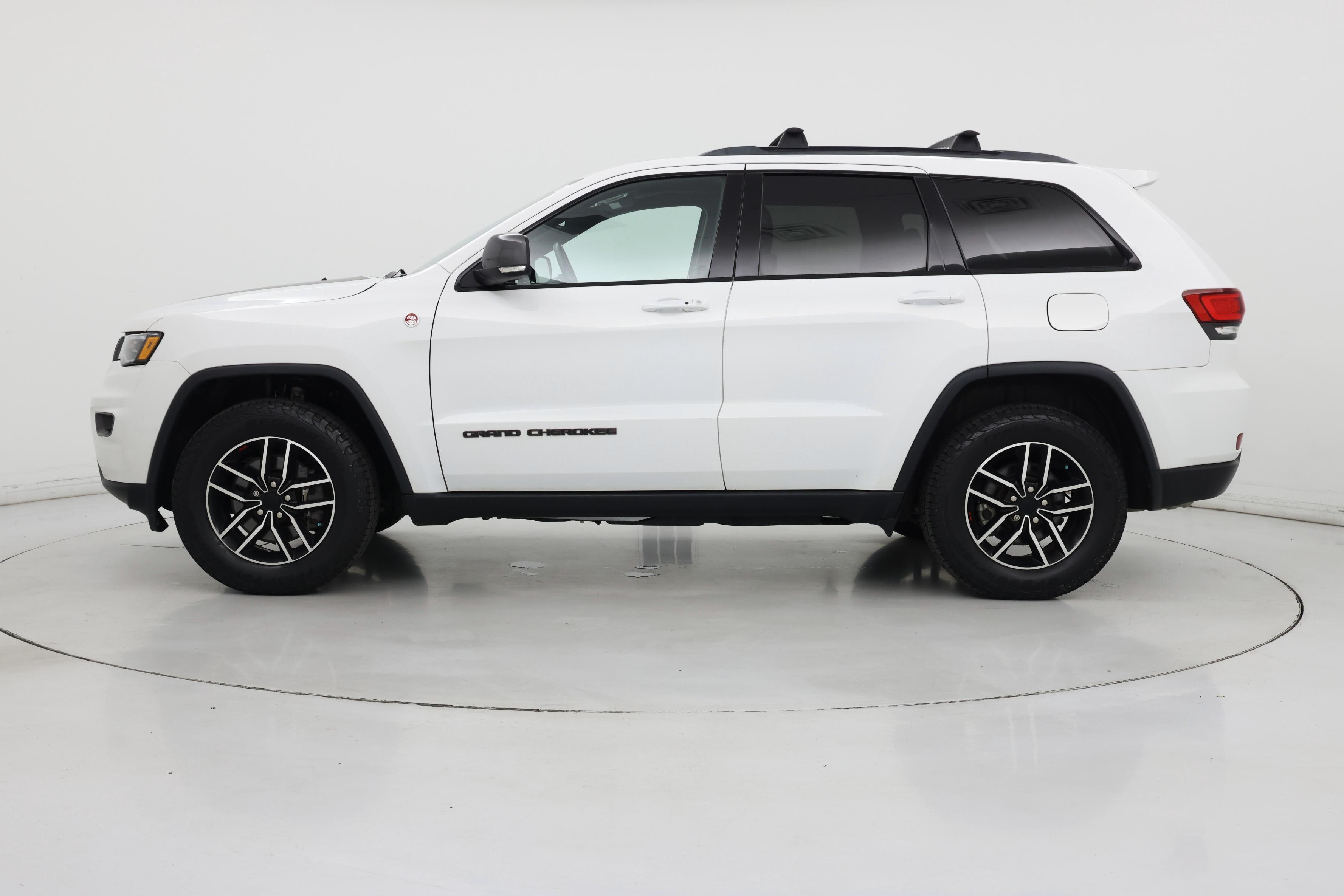 Thumbnail: 2021 Jeep Grand Cherokee - 3