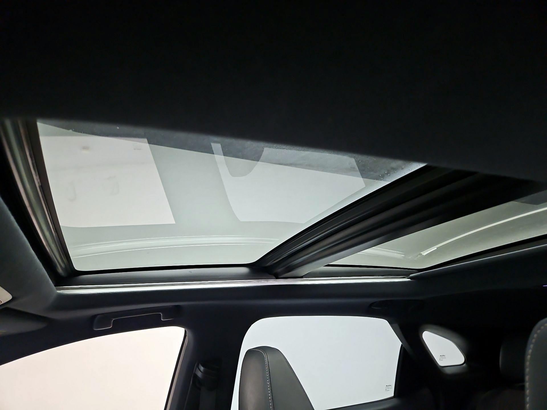Thumbnail: 2019 Lexus RX - 20