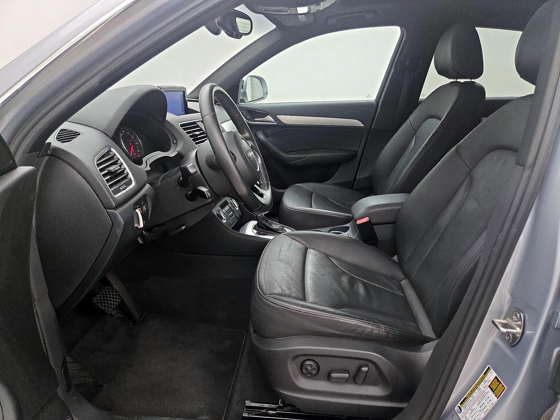 Thumbnail: 2015 Audi Q3 - 11