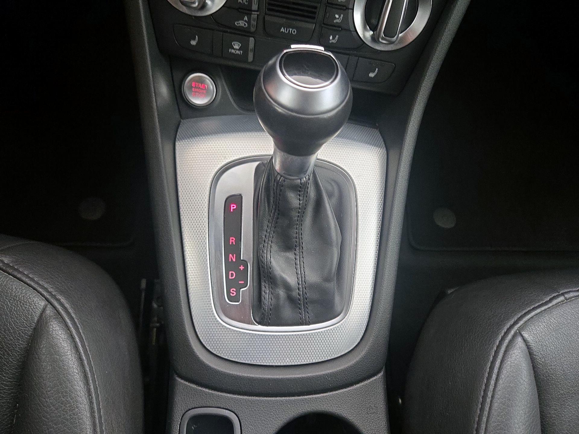 Thumbnail: 2015 Audi Q3 - 18
