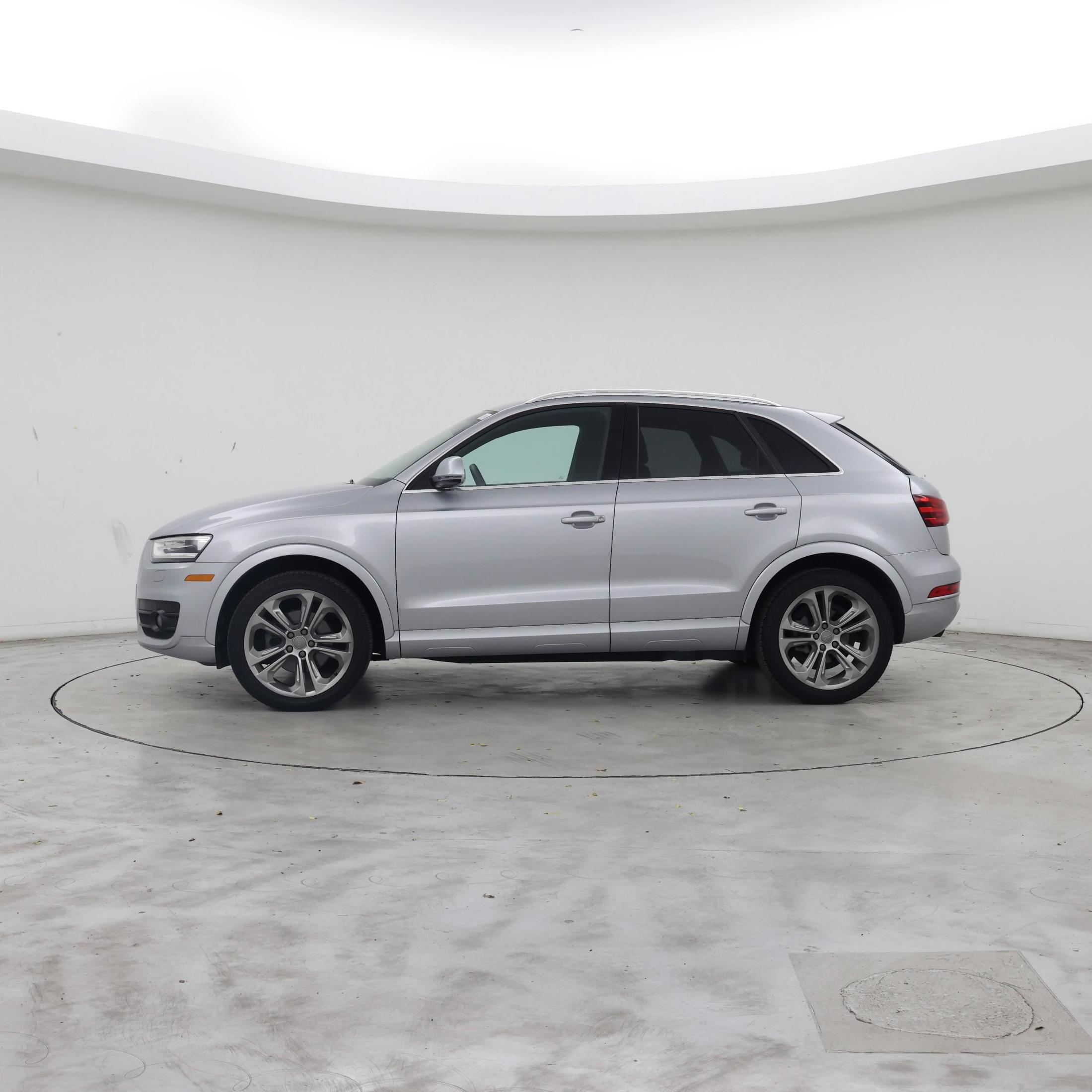 Thumbnail: 2015 Audi Q3 - 3