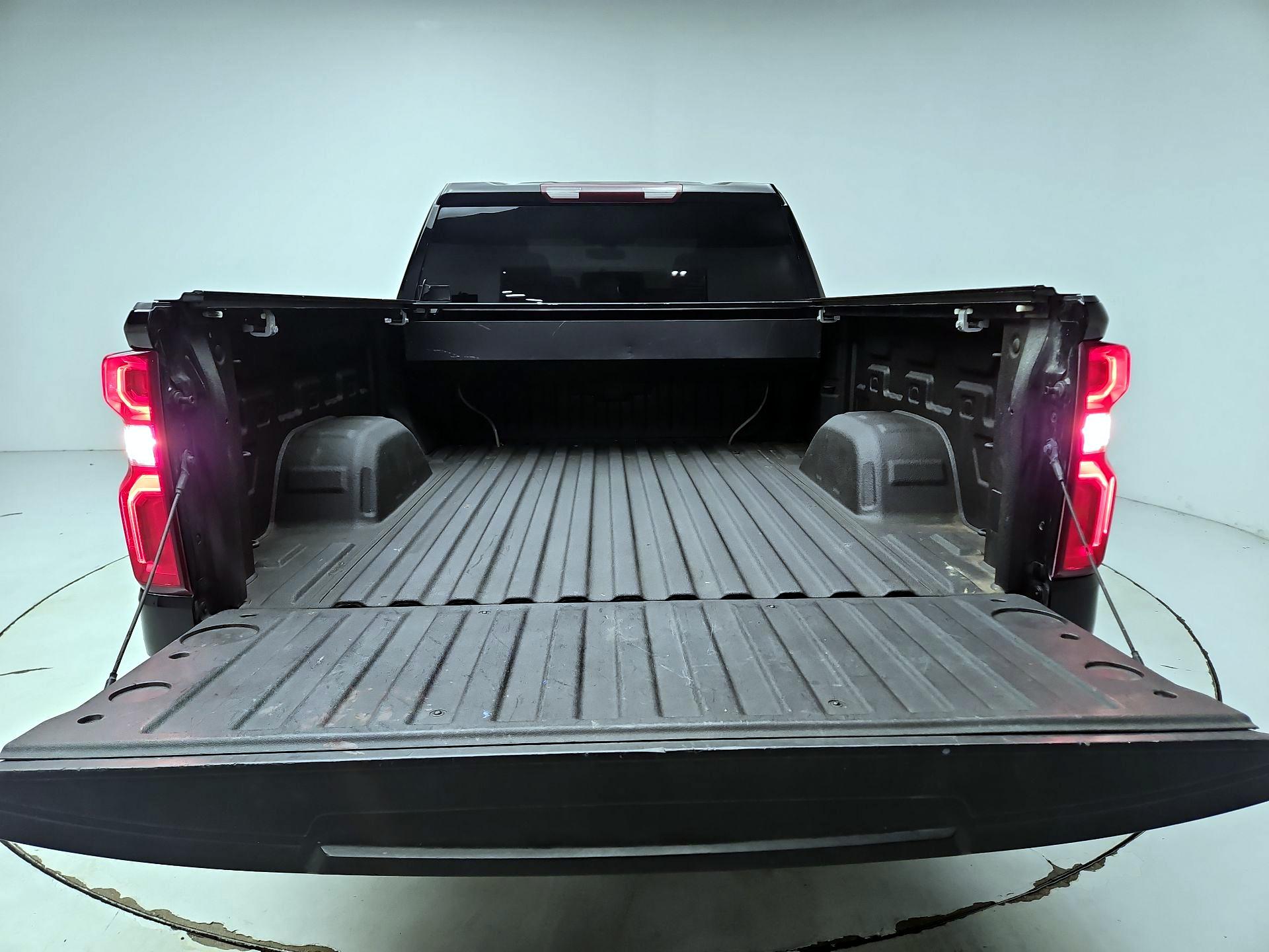 Thumbnail: 2020 Chevrolet Silverado 1500 - 20