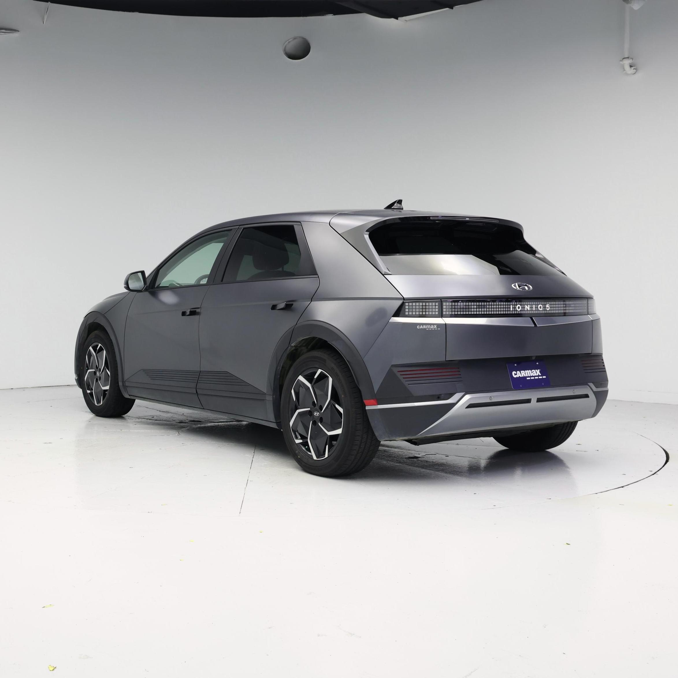 Thumbnail: 2022 Hyundai Ioniq 5 - 2