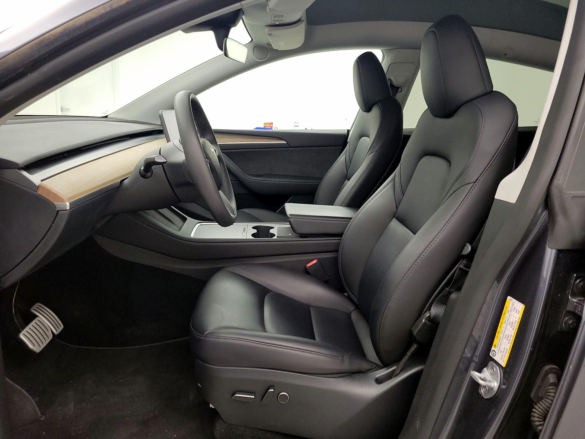 Thumbnail: 2023 Tesla Model Y - 11
