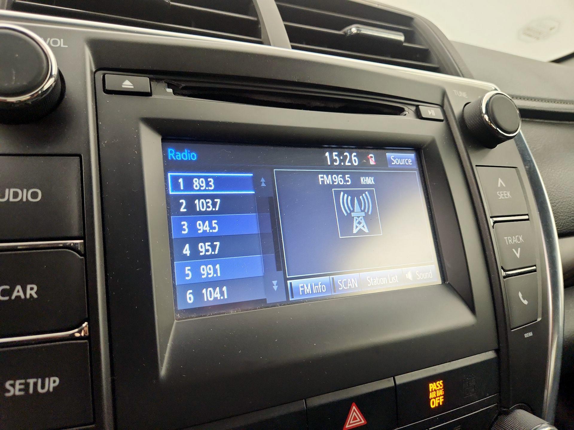 Thumbnail: 2015 Toyota Camry - 15