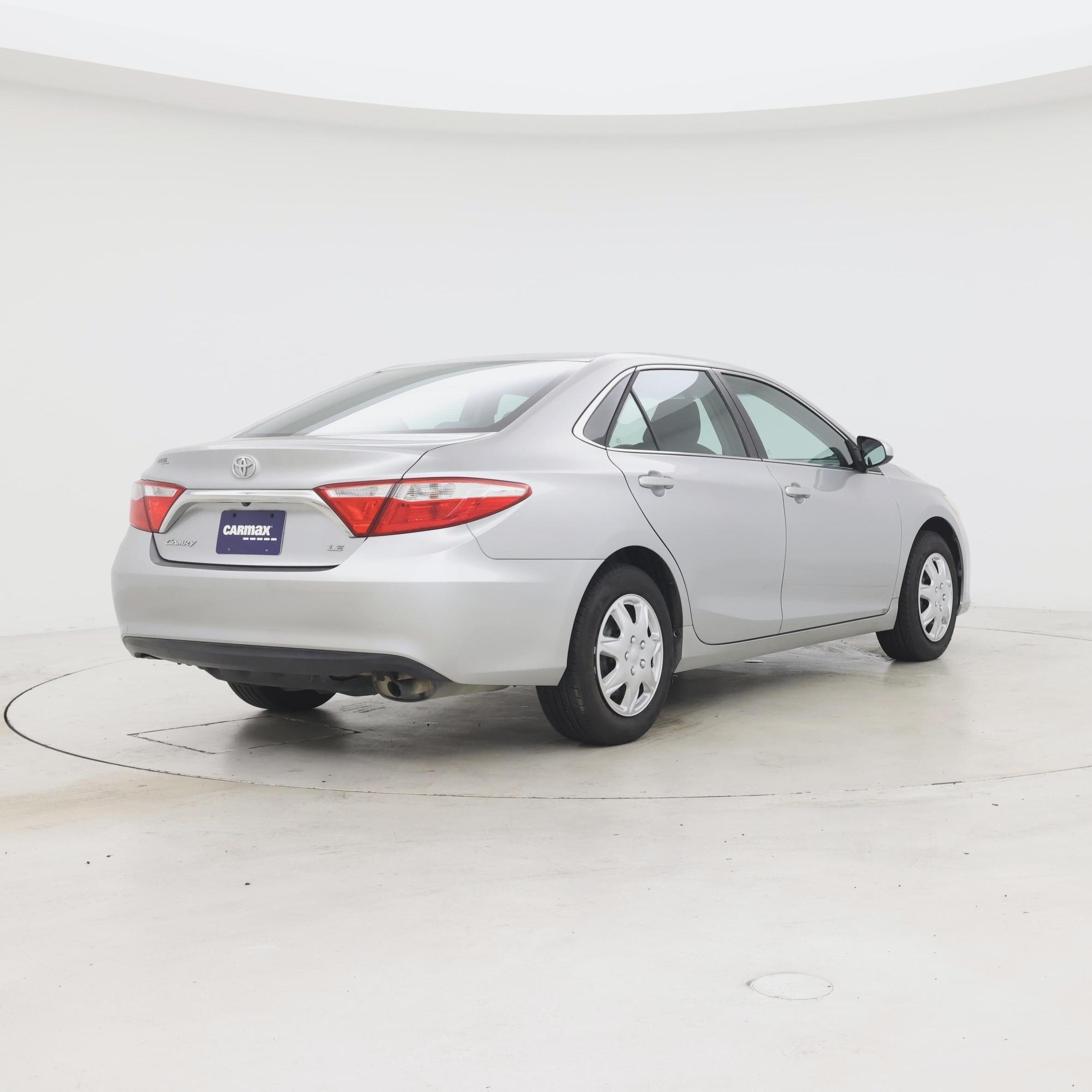Thumbnail: 2015 Toyota Camry - 8