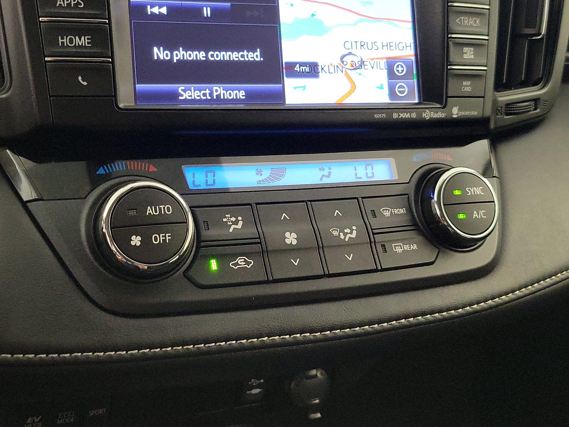 Thumbnail: 2016 Toyota RAV4 - 16