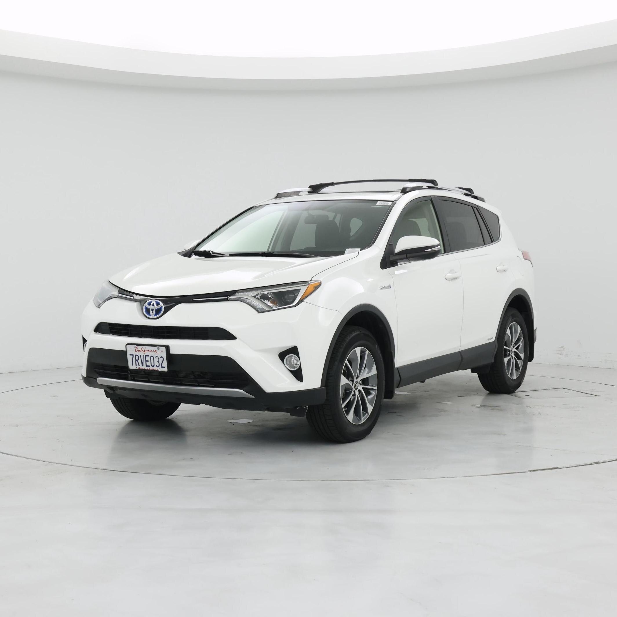 Thumbnail: 2016 Toyota RAV4 - 4