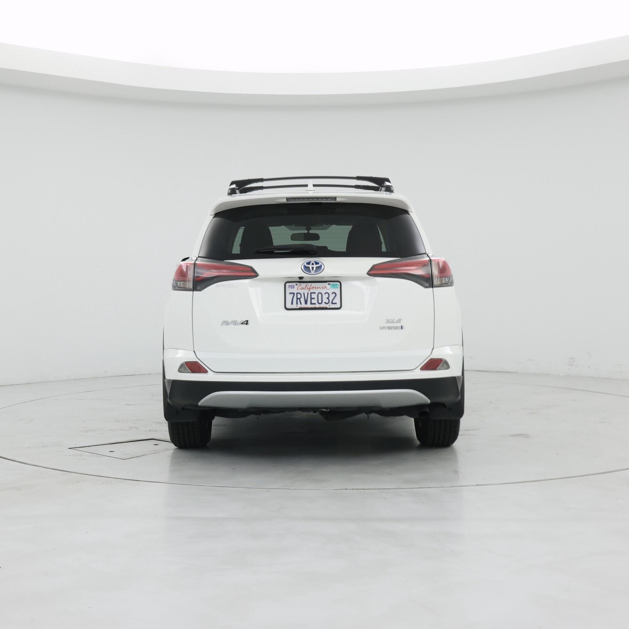 Thumbnail: 2016 Toyota RAV4 - 6