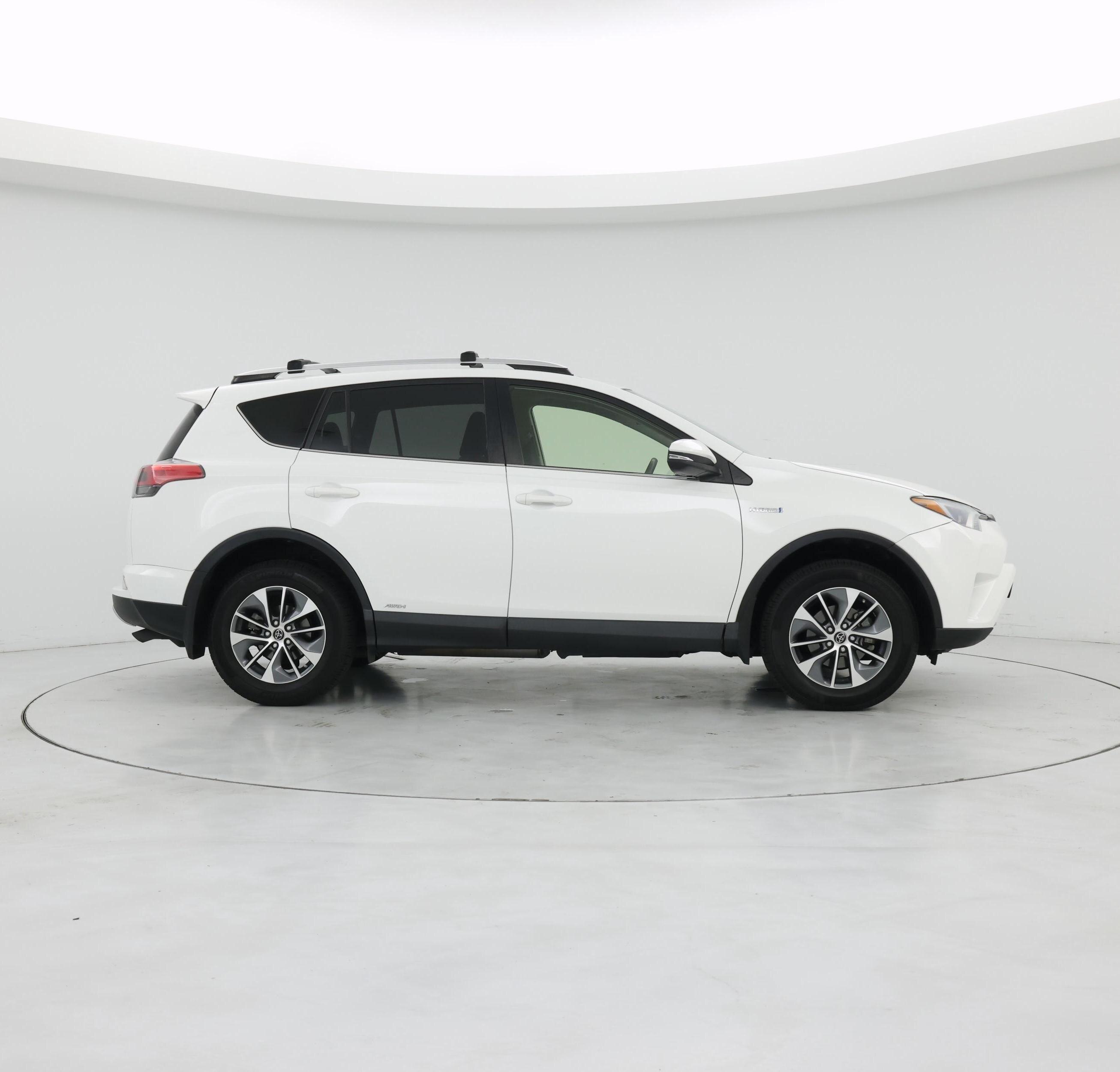 Thumbnail: 2016 Toyota RAV4 - 7