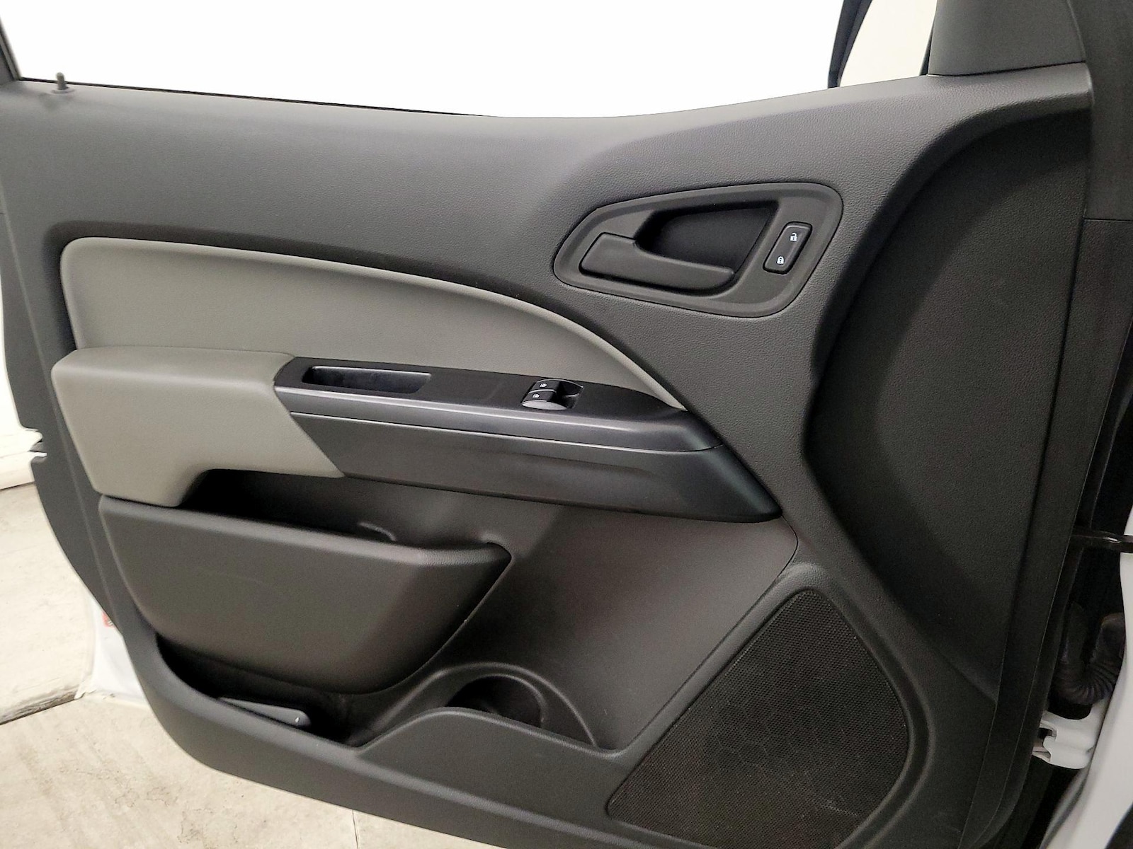 2022 Chevrolet Colorado Work Truck - Photo 13