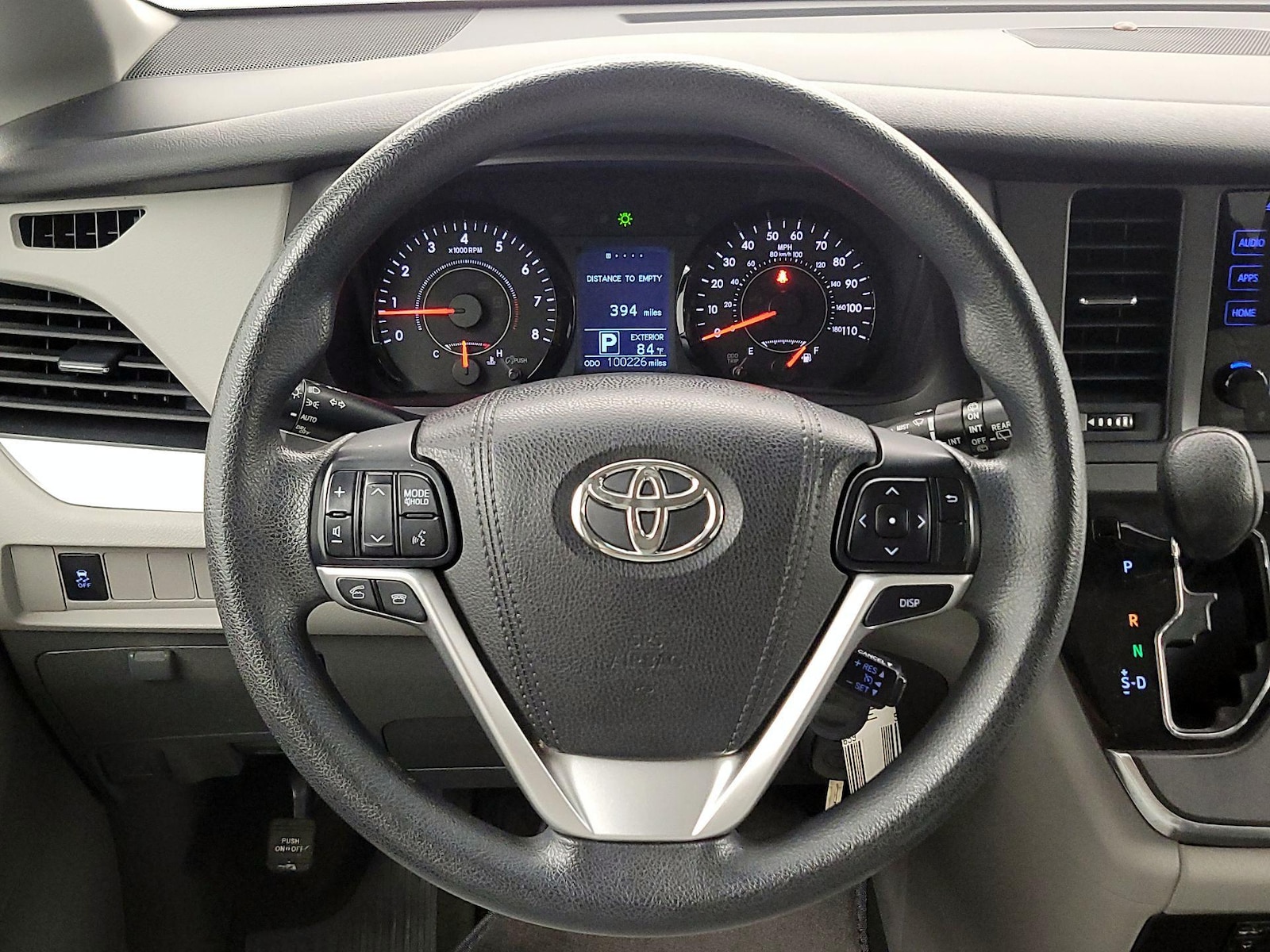 2017 Toyota Sienna LE - Photo 11