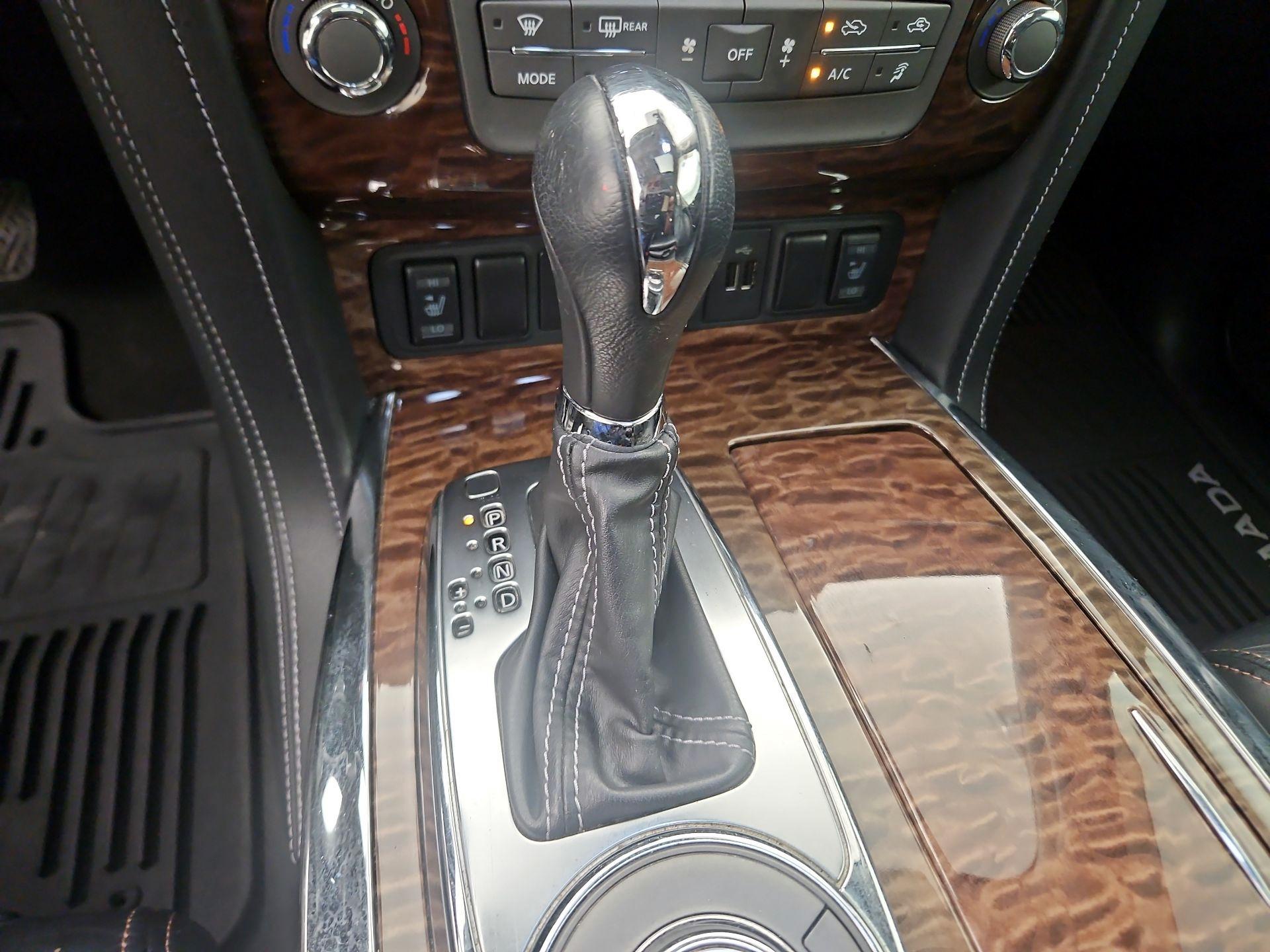 Thumbnail: 2018 Nissan Armada - 18