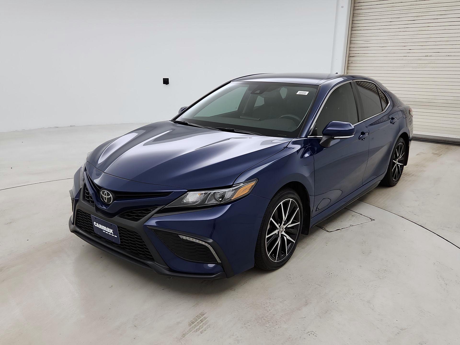 Thumbnail: 2023 Toyota Camry - 3