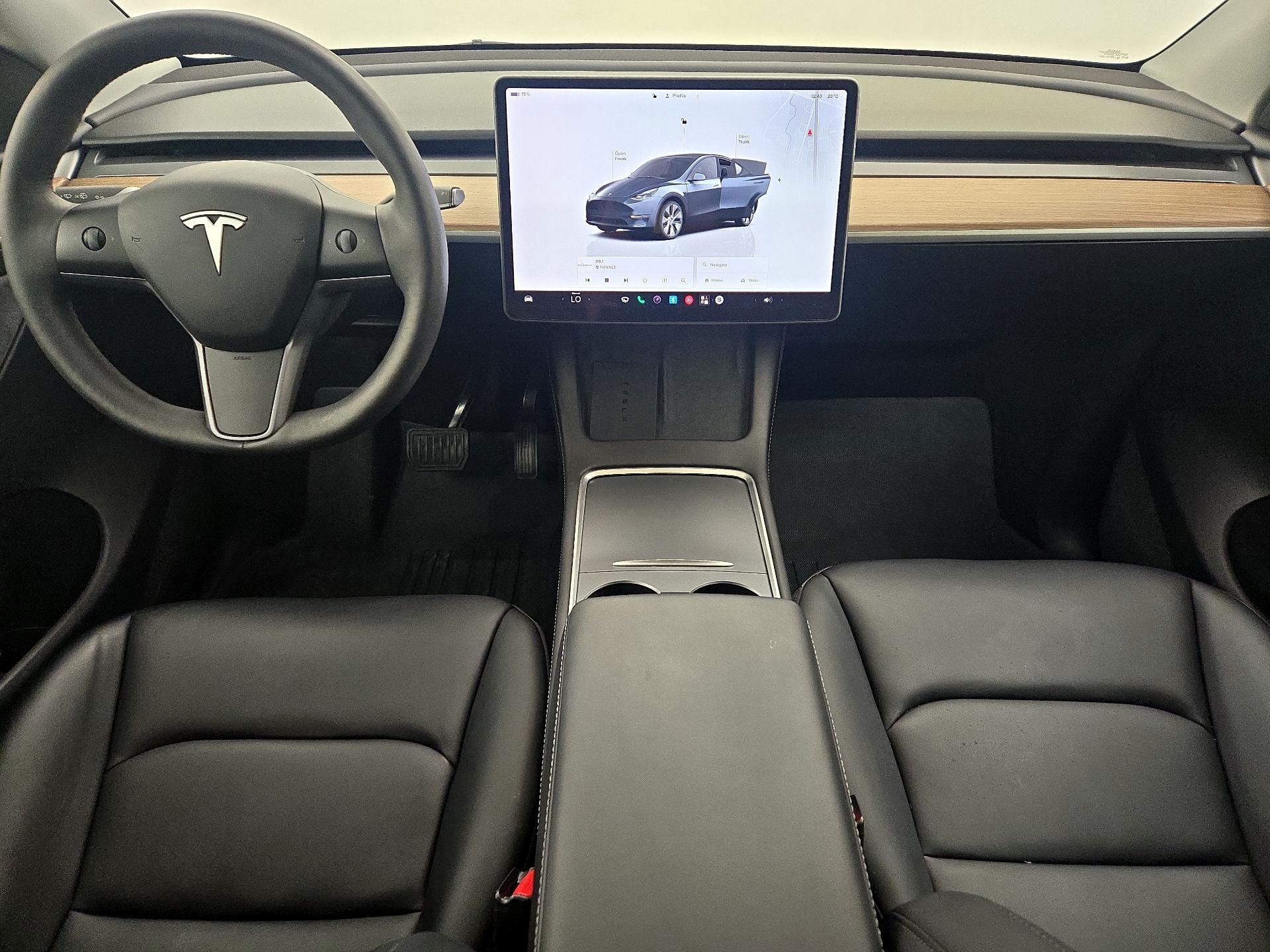 Thumbnail: 2023 Tesla Model Y - 9