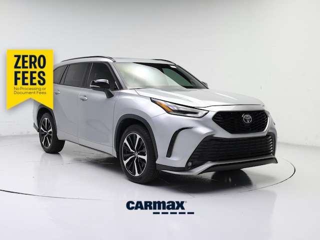 Silver 2021 Toyota Highlander SUV / Crossover Front-Wheel Drive Automatic