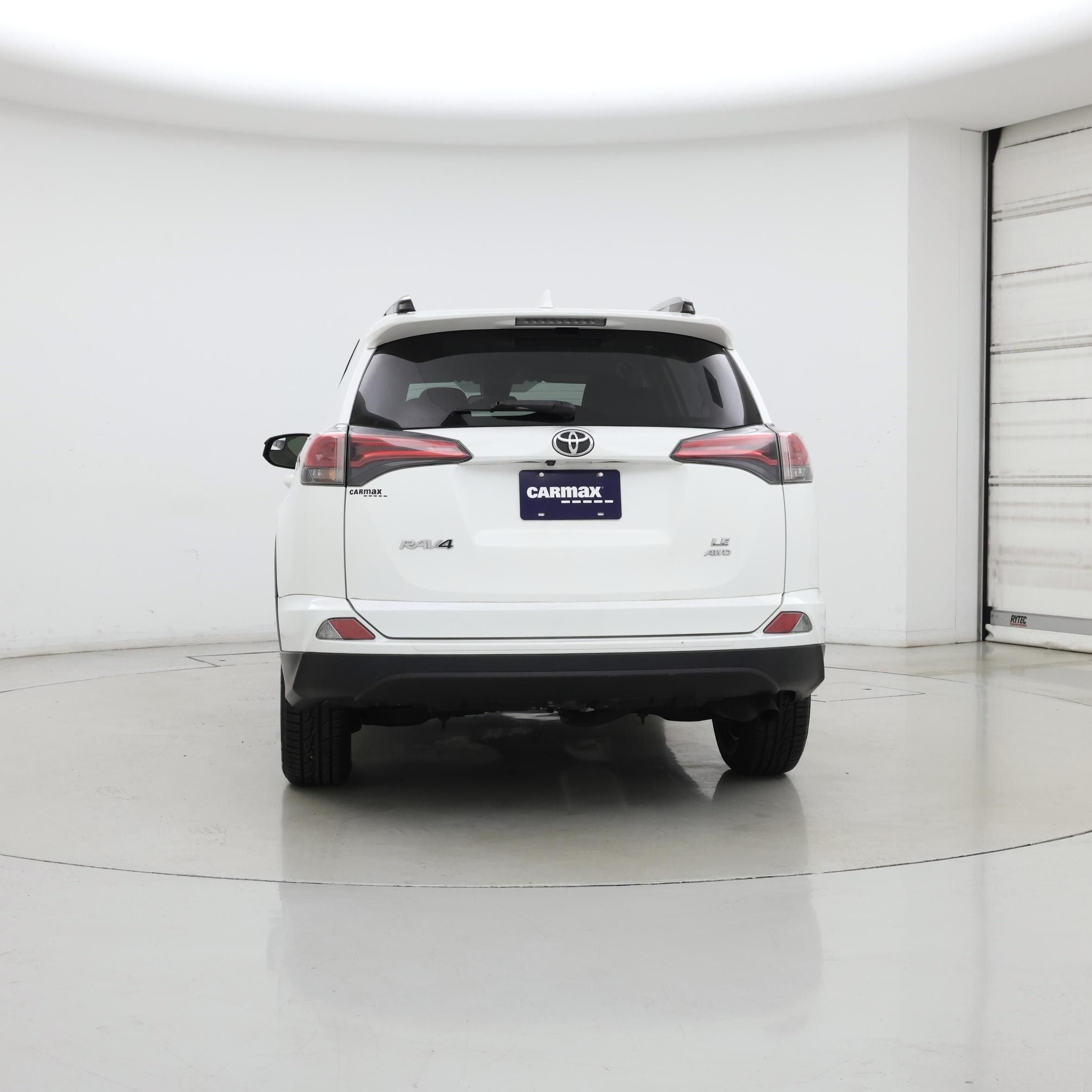 Thumbnail: 2018 Toyota RAV4 - 6