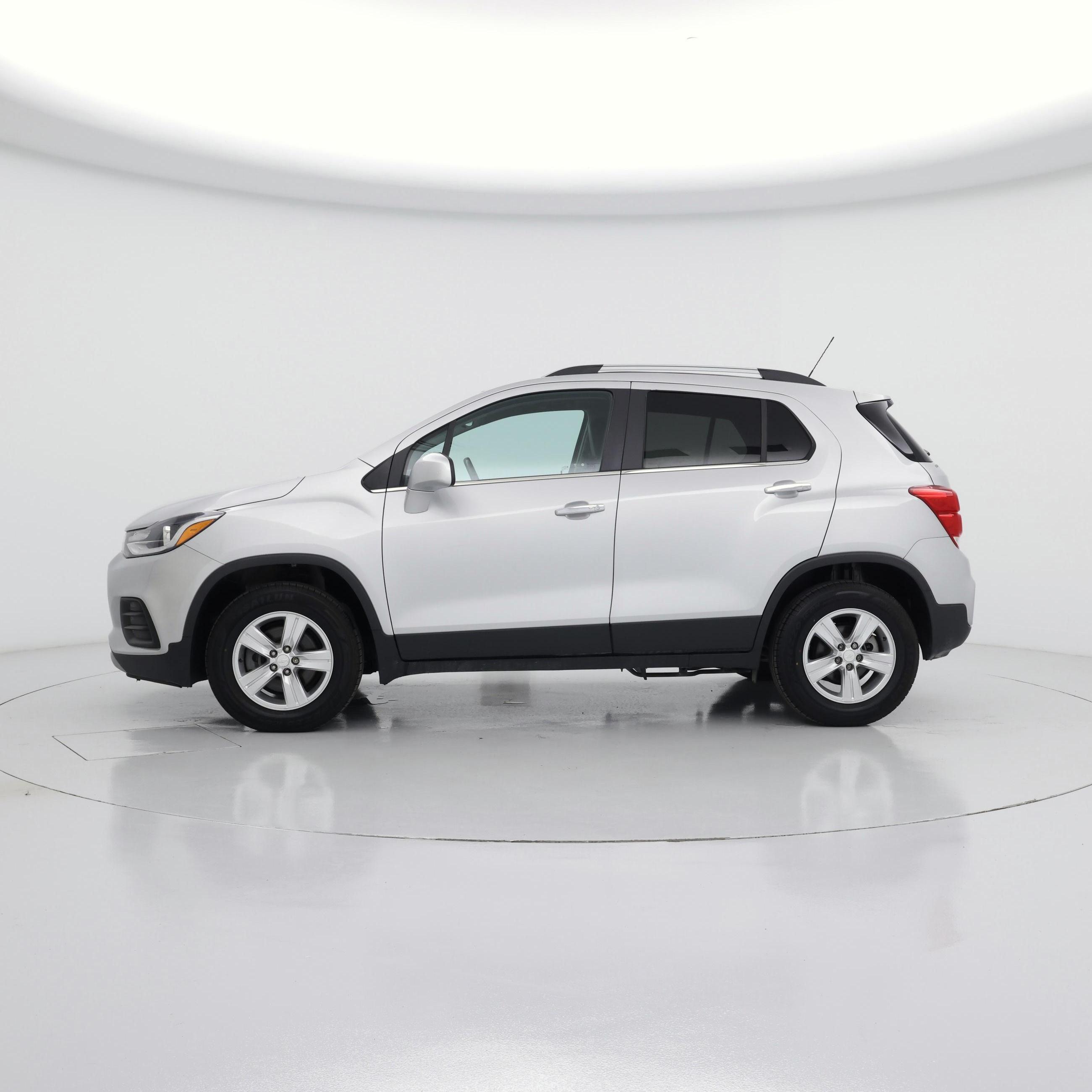 Thumbnail: 2019 Chevrolet Trax - 3