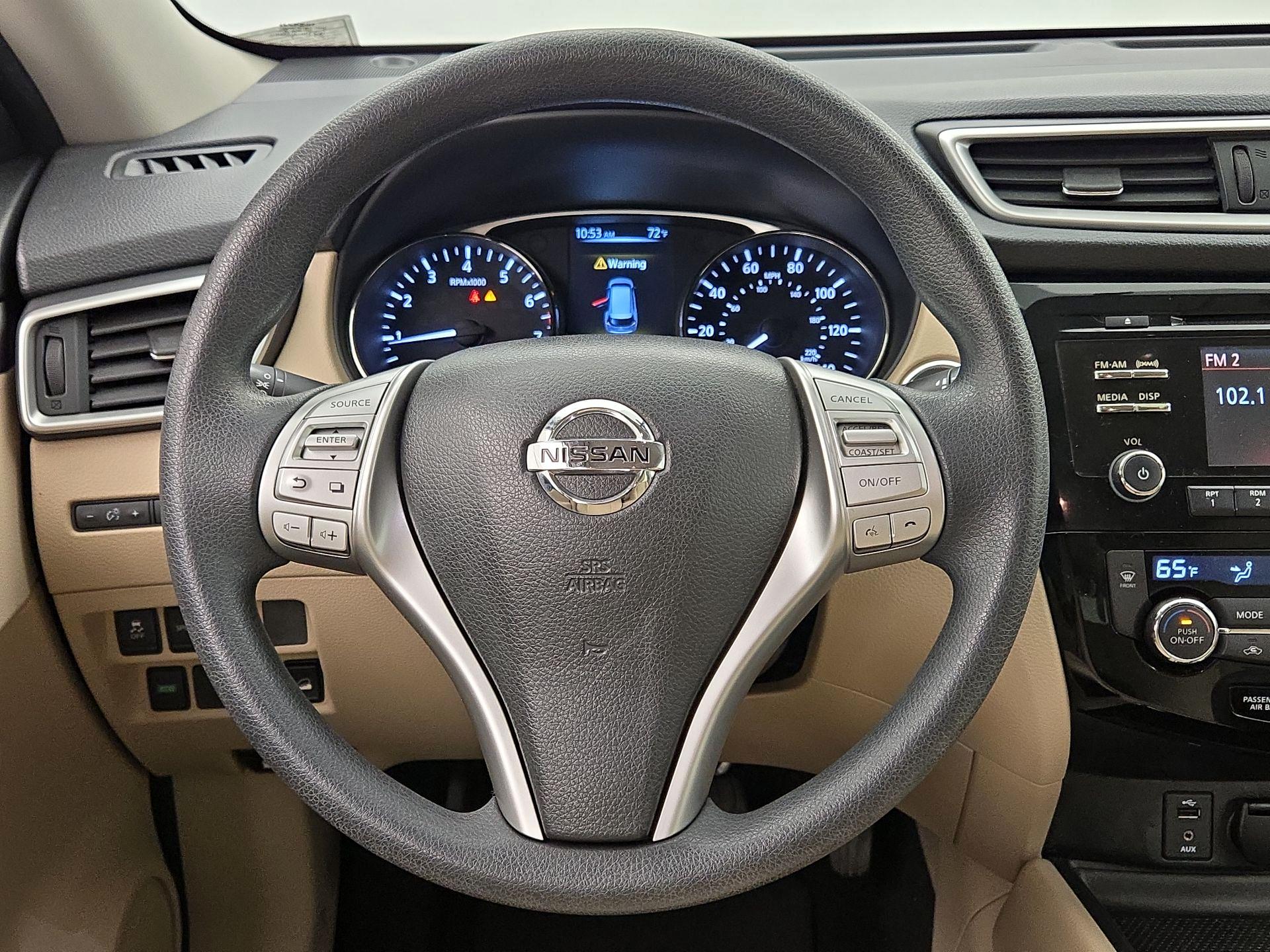 Thumbnail: 2016 Nissan Rogue - 10