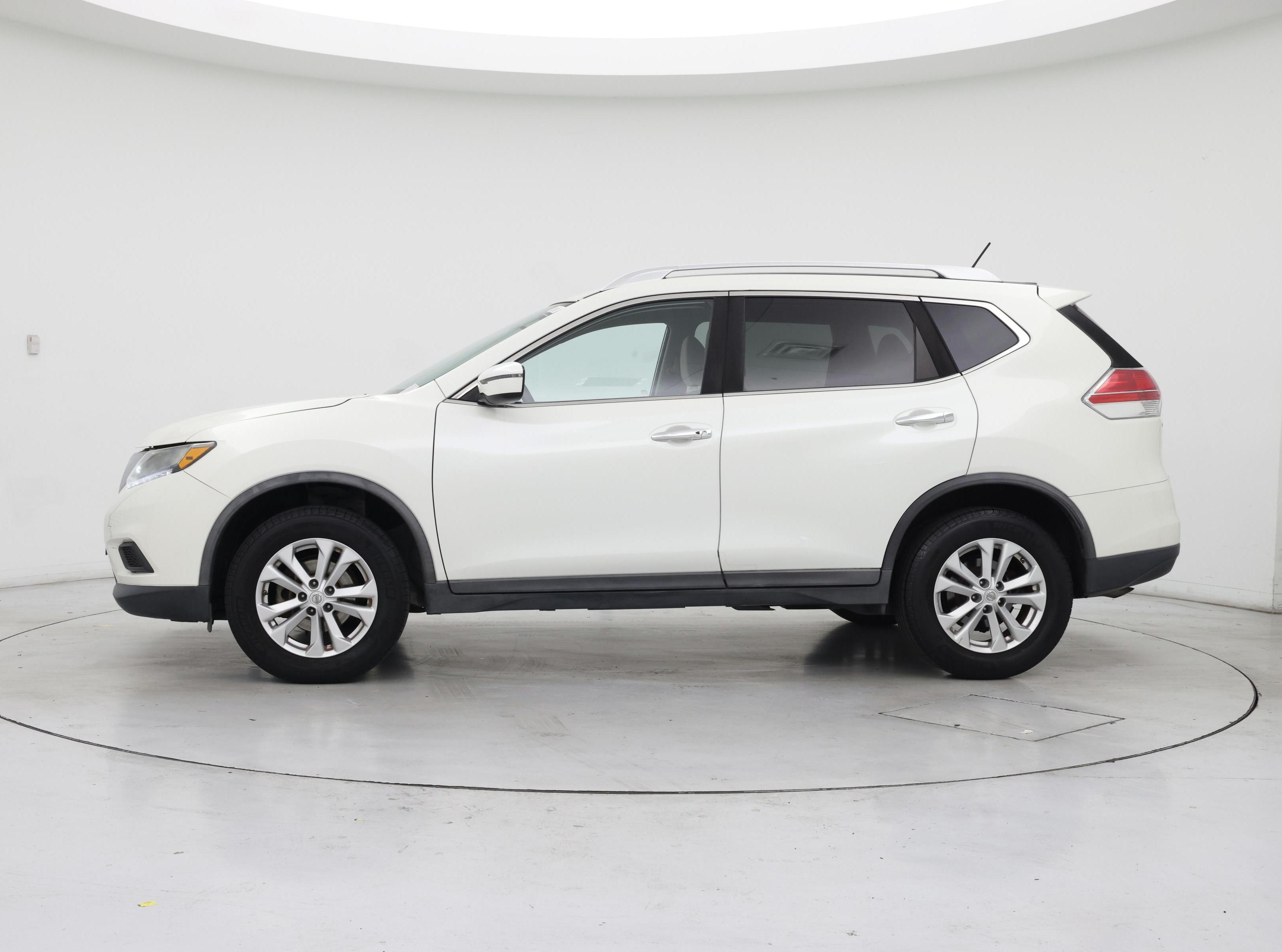 Thumbnail: 2016 Nissan Rogue - 3