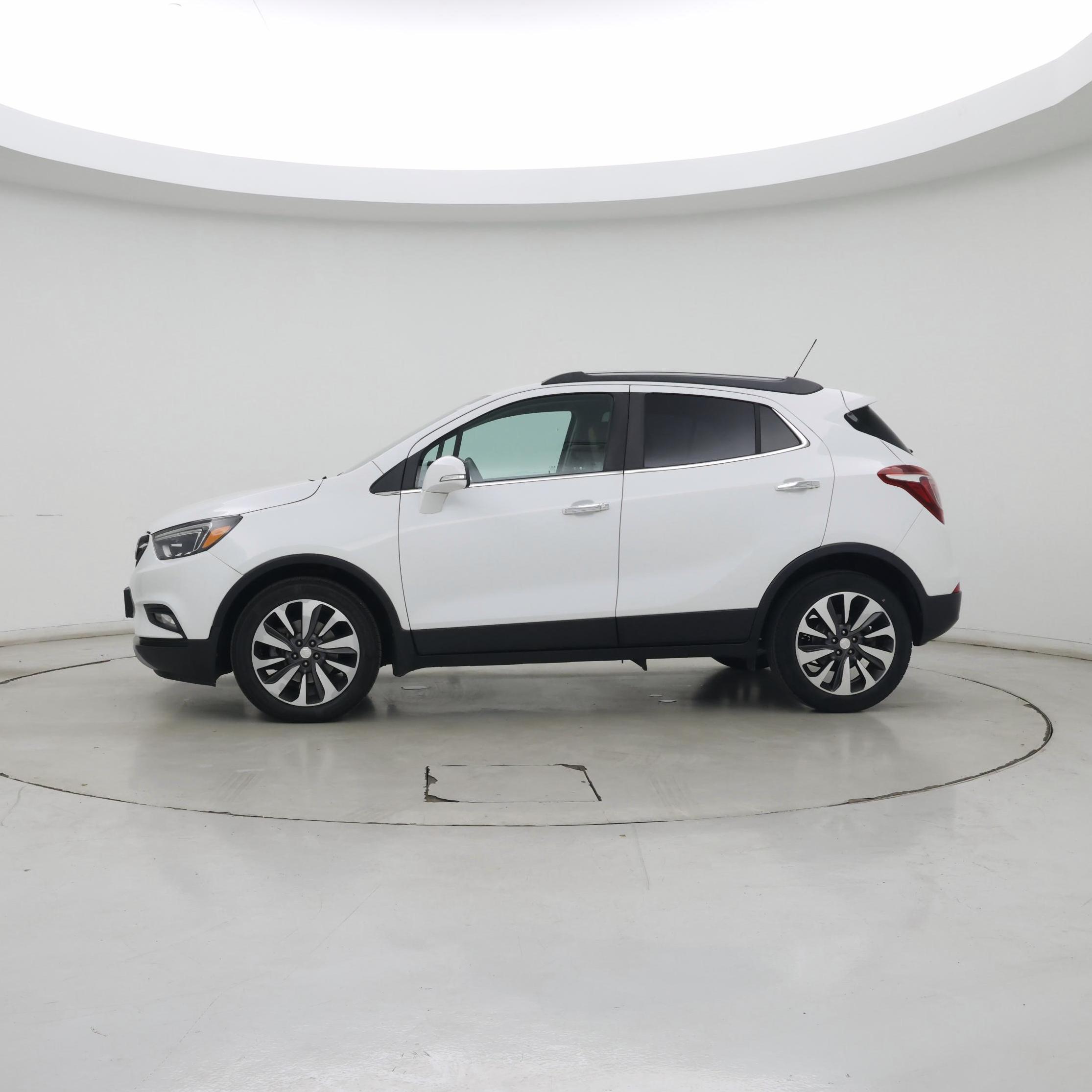 Thumbnail: 2018 Buick Encore - 3