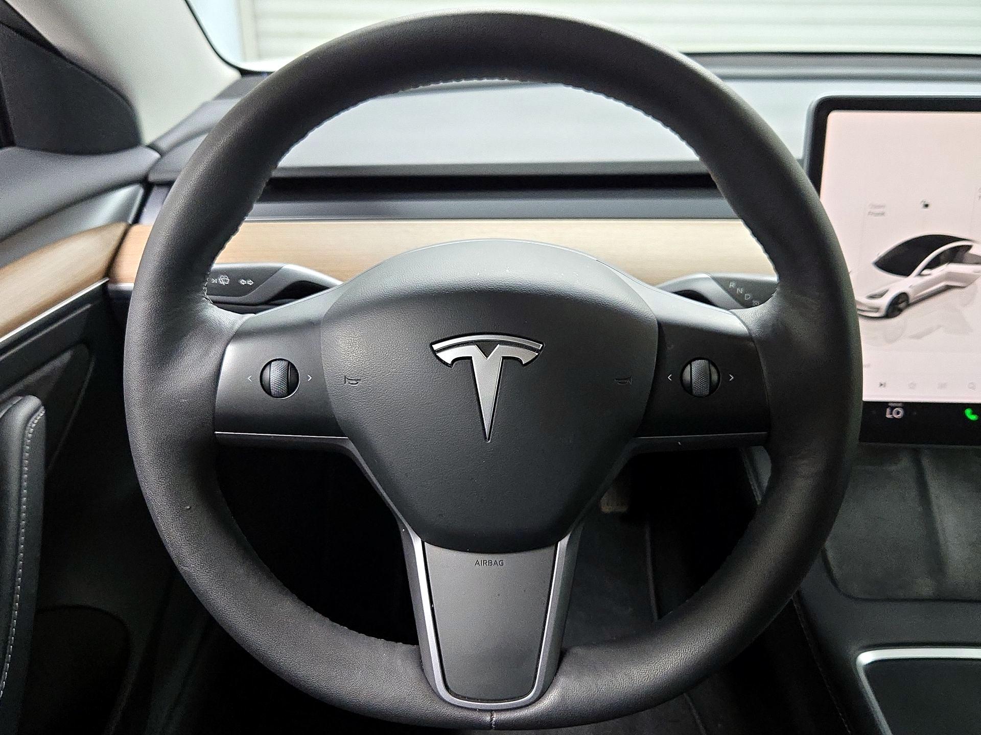 Thumbnail: 2022 Tesla Model 3 - 10