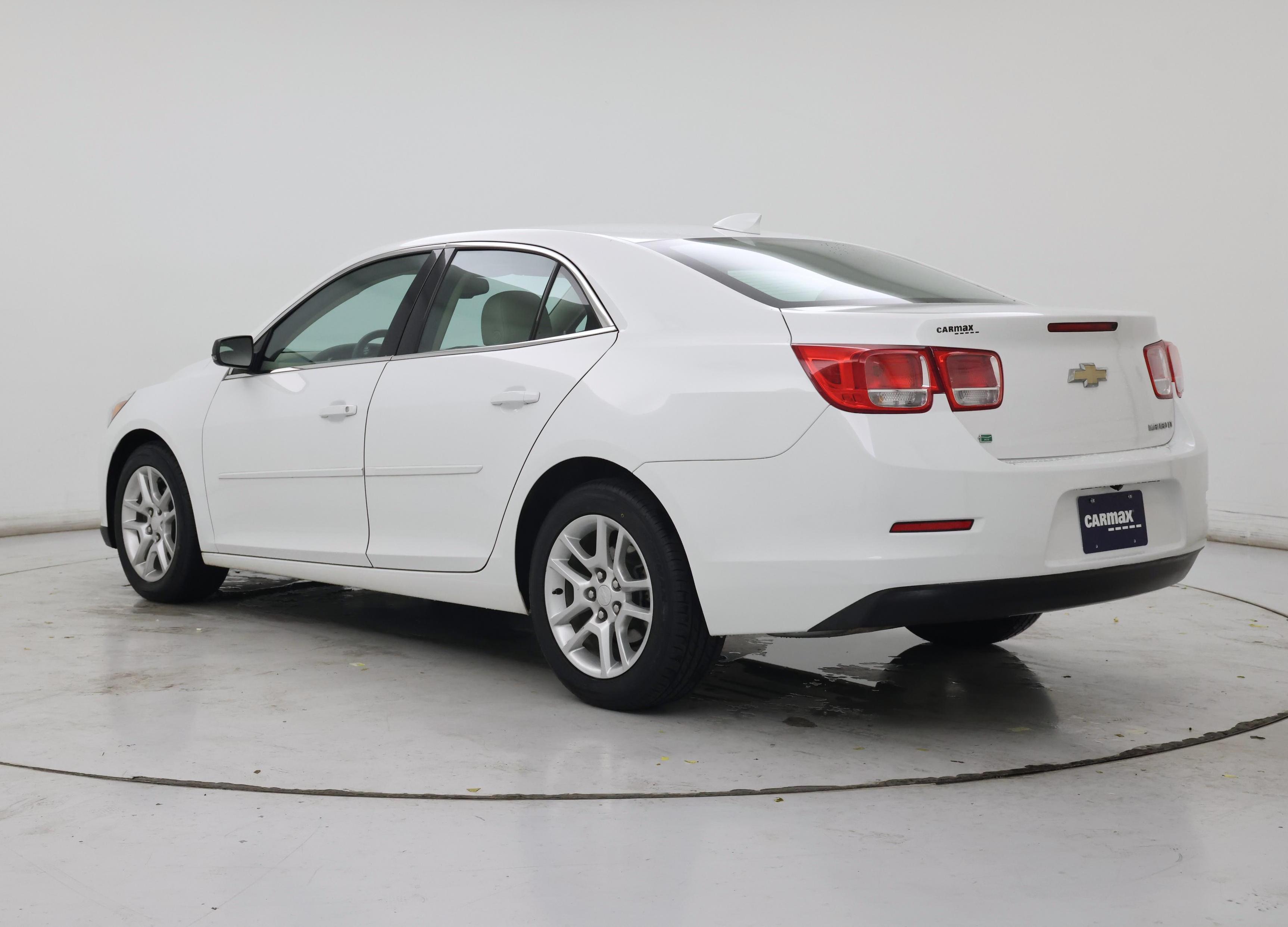 Thumbnail: 2016 Chevrolet Malibu - 2