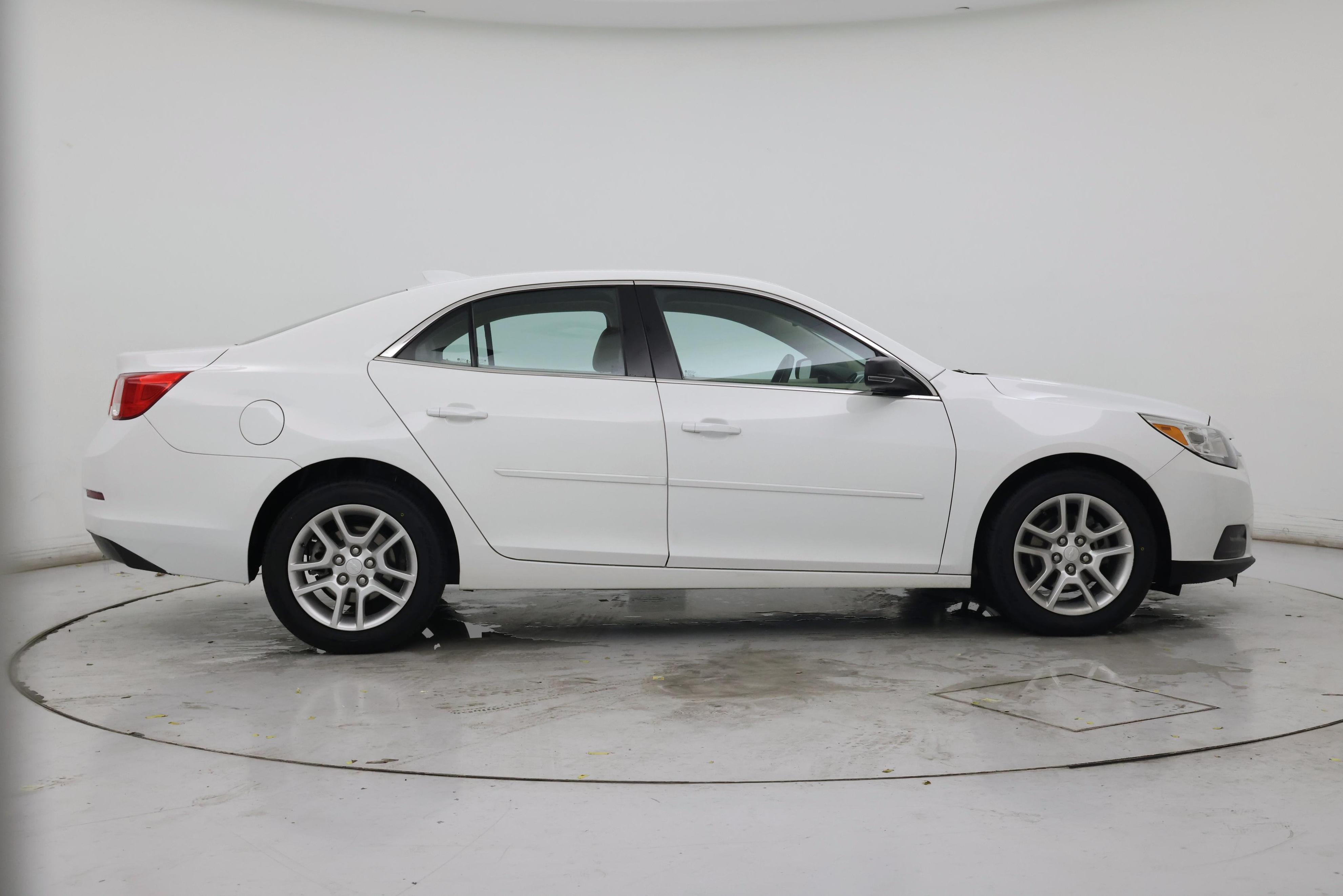 Thumbnail: 2016 Chevrolet Malibu - 7