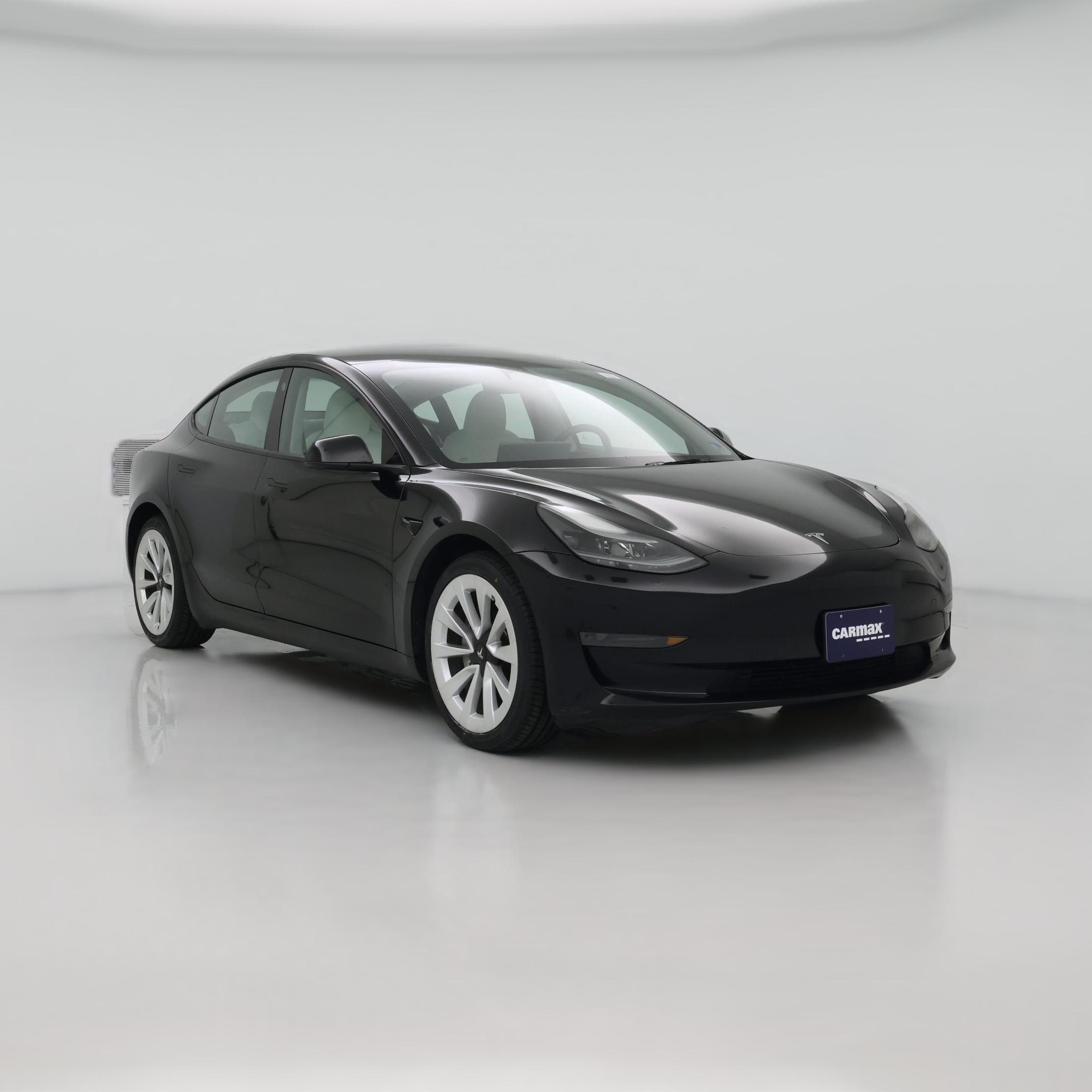 Thumbnail: 2023 Tesla Model 3 - 1